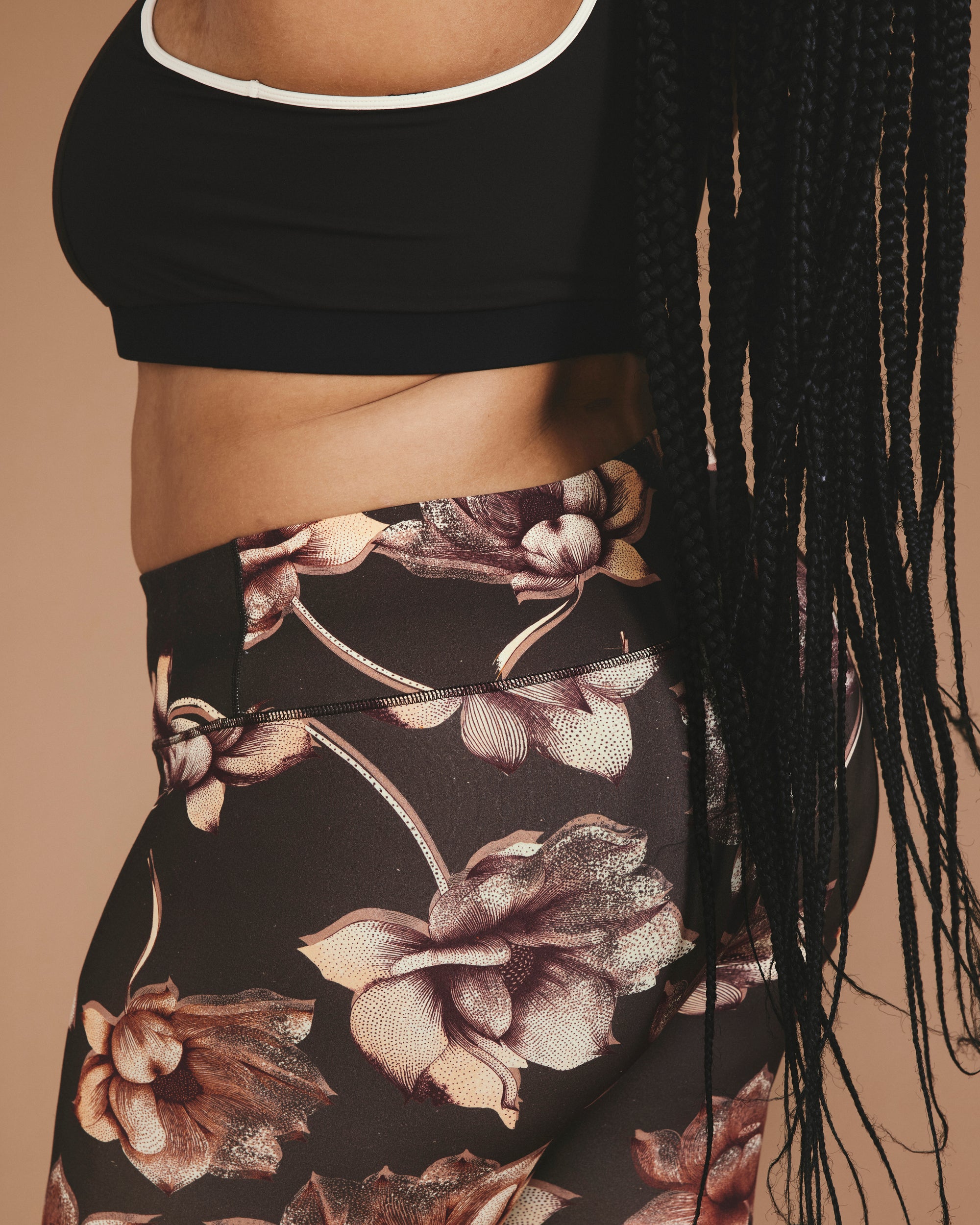 Next-to-Naked Cropped Legging - Lotus Print | Plus Size & Straight Size Women's Fashion | Universal Standard