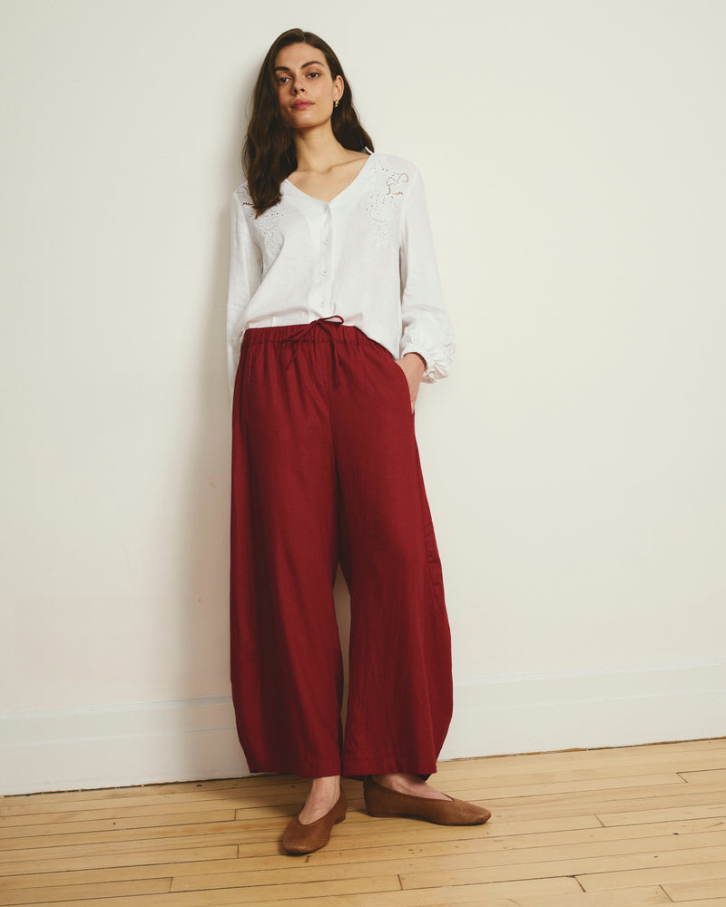 Cosma Barrel Leg Linen Pants - Vibrant Red | Plus Size & Straight Size Women's Fashion | Universal Standard