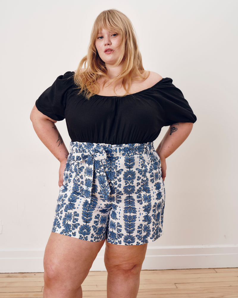 Harbor Stretch Linen Blend Paperbag Shorts - Rococo Beach Print | Plus Size & Straight Size Women's Fashion | Universal Standard