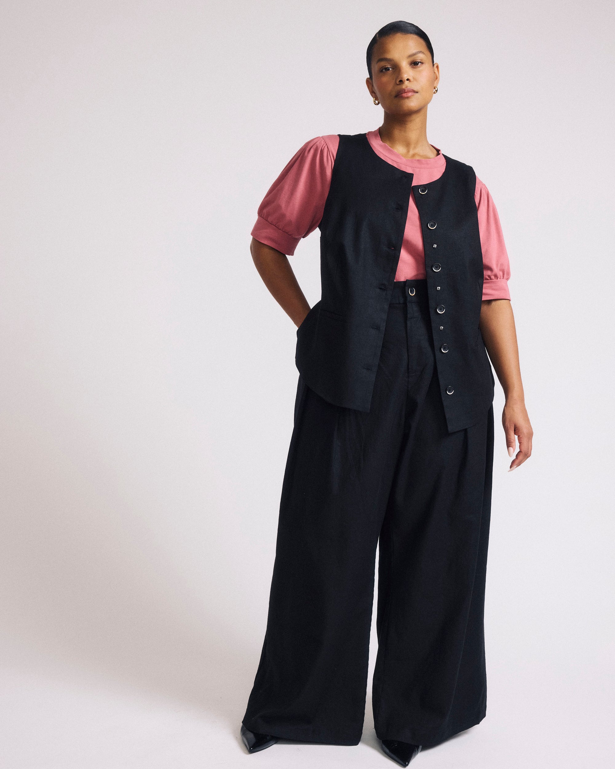 Woman wearing Tamsin Stretch Linen Vest - Black from Universal Standard