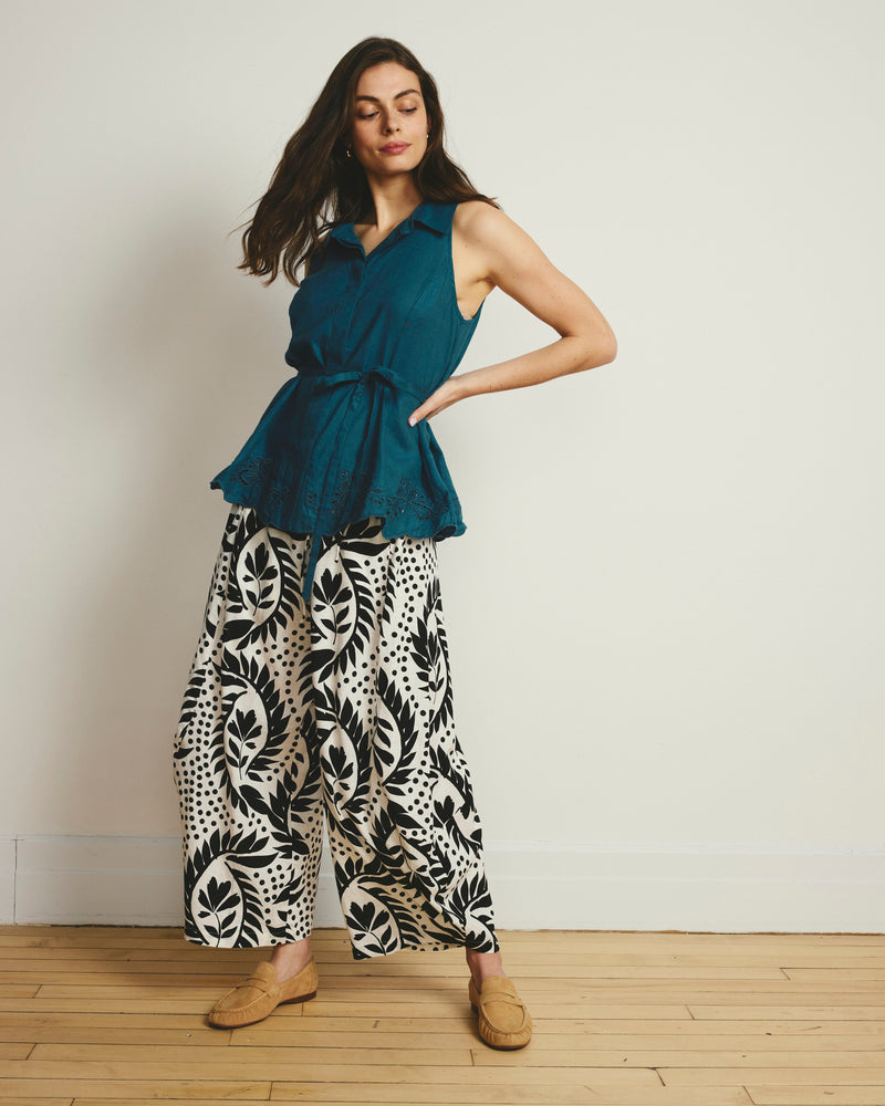 Cosma Barrel Leg Linen Pants - Vine Print | Plus Size & Straight Size Women's Fashion | Universal Standard