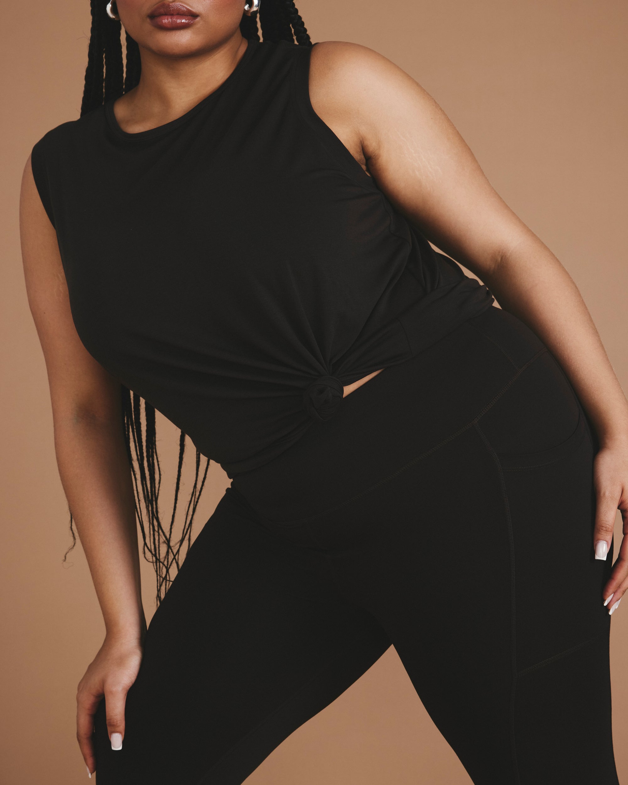 Next-to-Naked Cropped Pocket Legging - Deep Brown | Plus Size & Straight Size Women's Fashion | Universal Standard