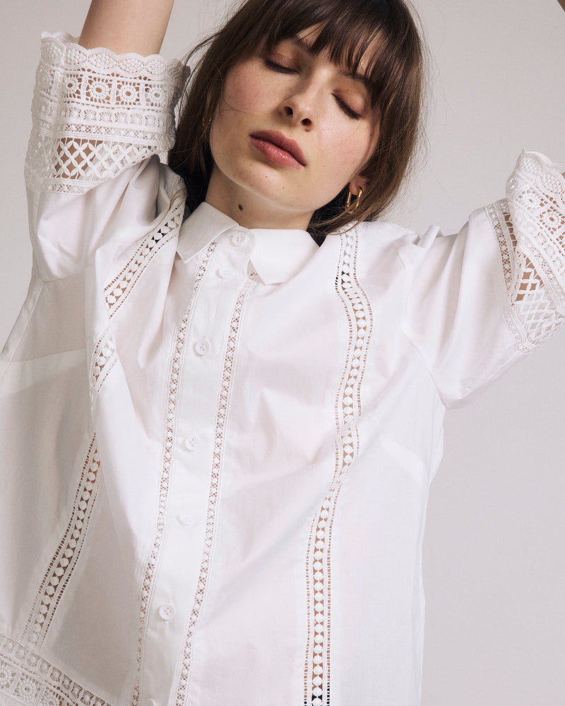 Woman wearing Dora Cotton Poplin Blouse - White from Universal Standard