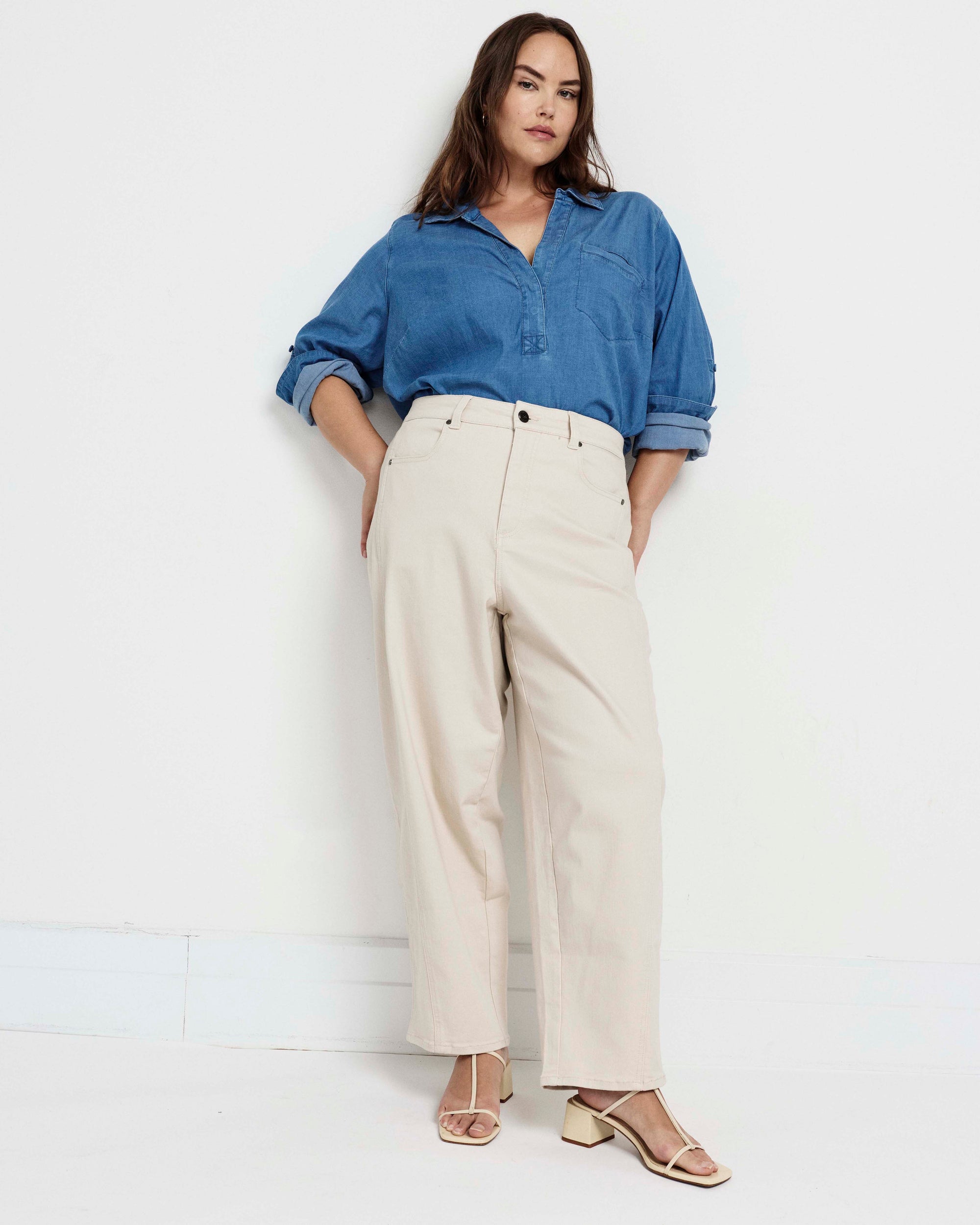 Dakota Twisted Leg Jeans - Ecru | Plus Size & Straight Size Women's Fashion | Universal Standard