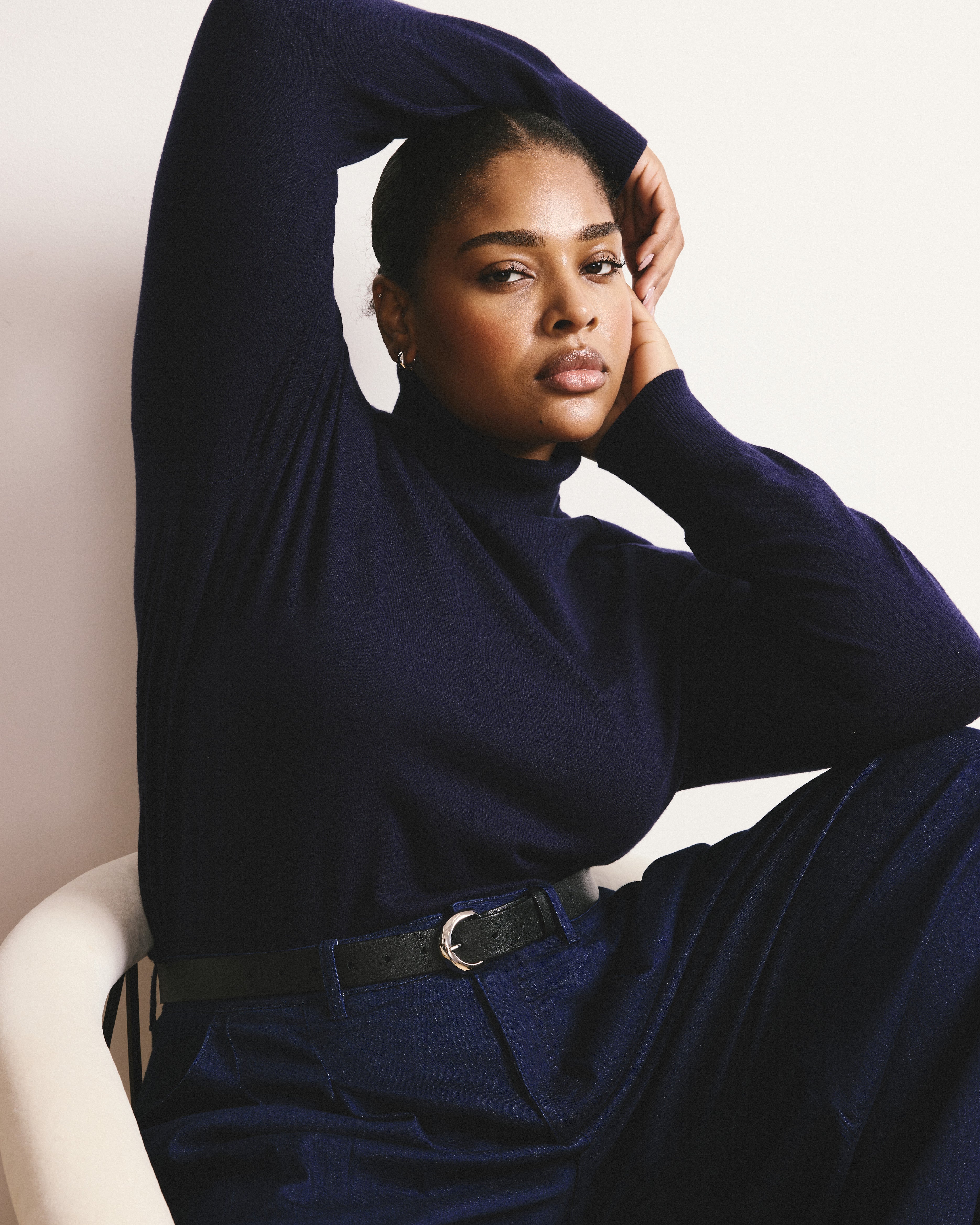 Renee Savvy Fine Knit Raglan Turtleneck - Midnight