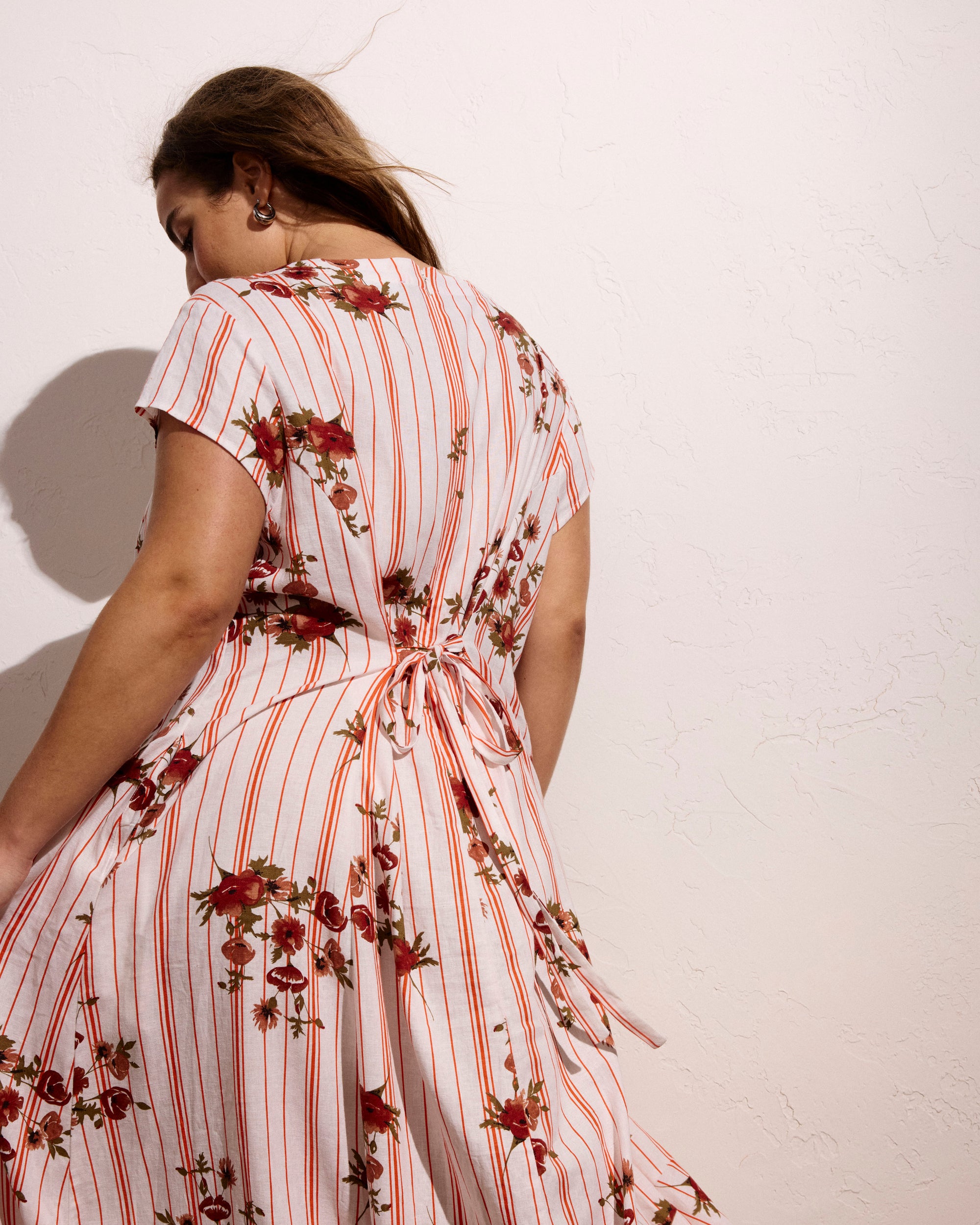 Sunset Linen Flounce Dress - Wild Flower Bouquet Print on Stripes | Plus Size & Straight Size Women's Fashion | Universal Standard