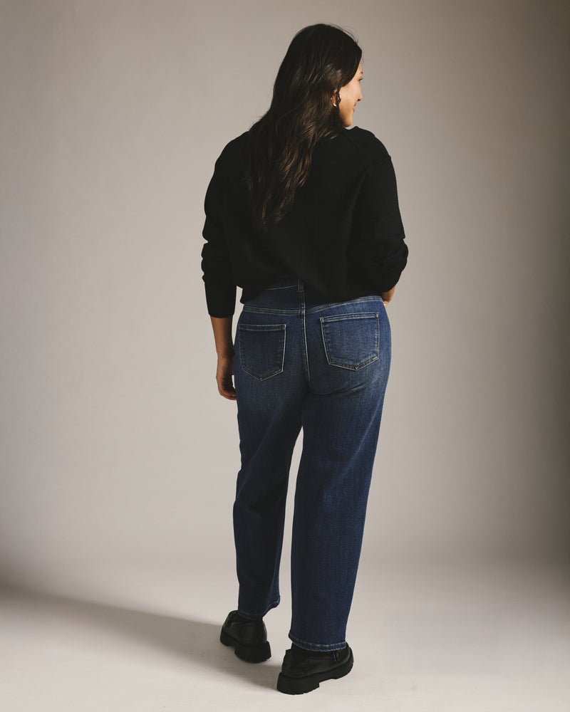 Etta High Rise Straight Leg Jeans 28 Inch - Saint Lawrence Blue | Plus Size & Straight Size Women's Fashion | Universal Standard