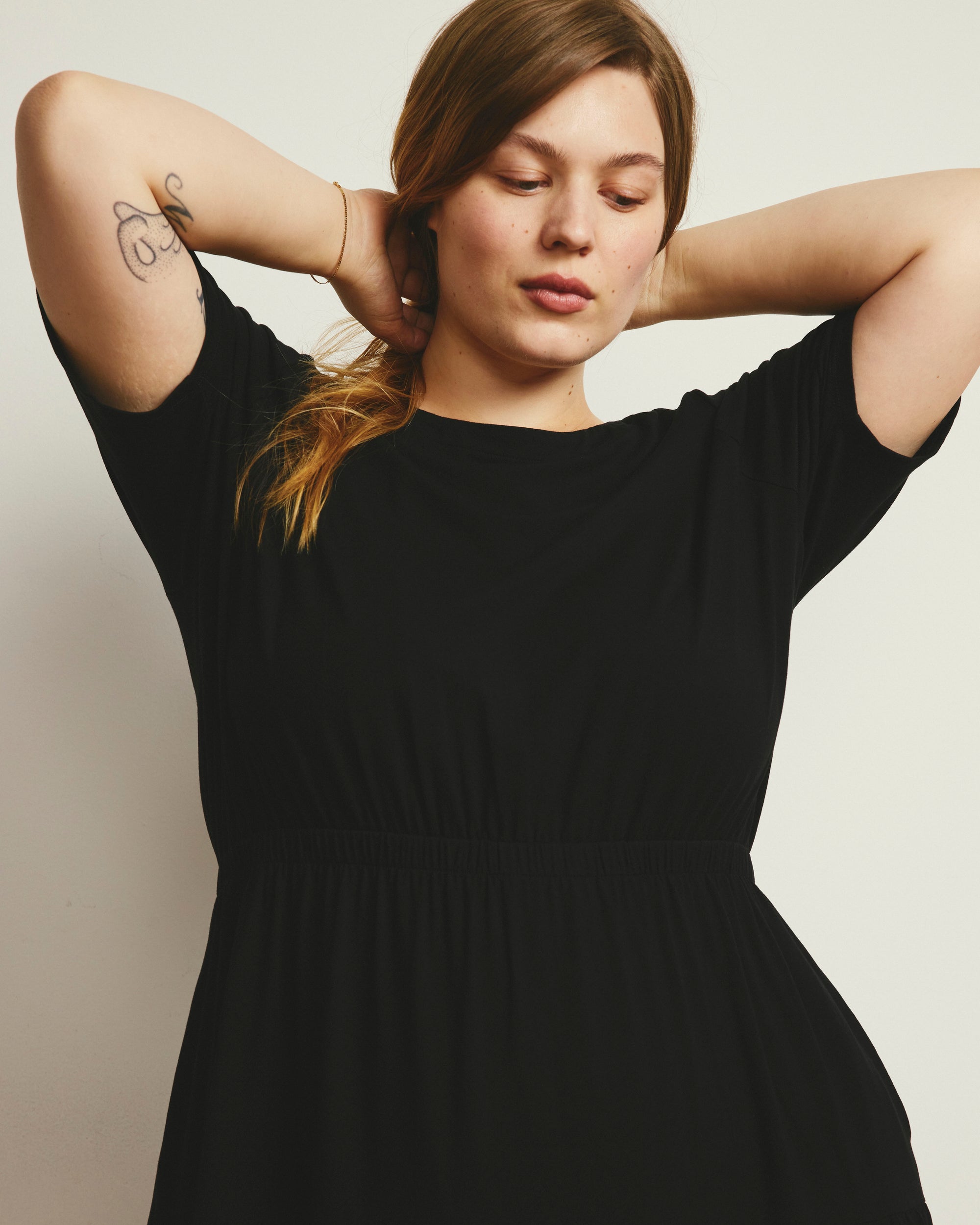 Thea Divine Jersey Midi Dress