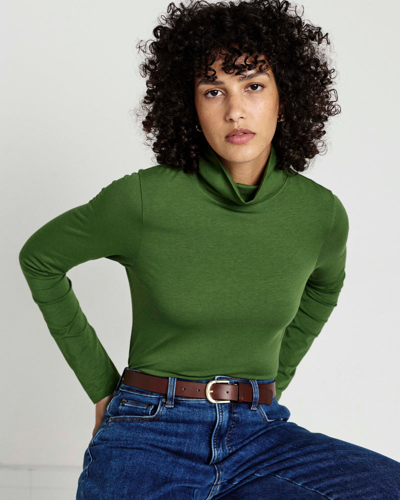Close Fit Turtleneck - Garden Green | Plus Size & Straight Size Women's Fashion | Universal Standard