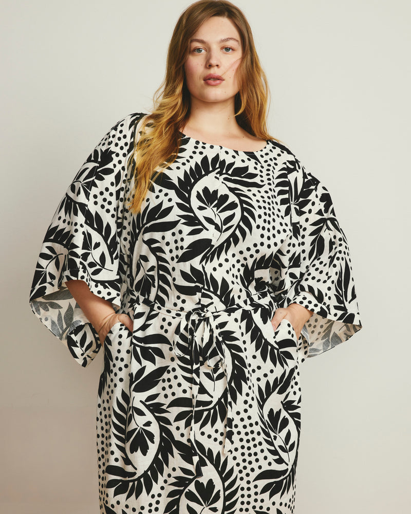 Lio Linen Dress - Vine Print | Plus Size & Straight Size Women's Fashion | Universal Standard