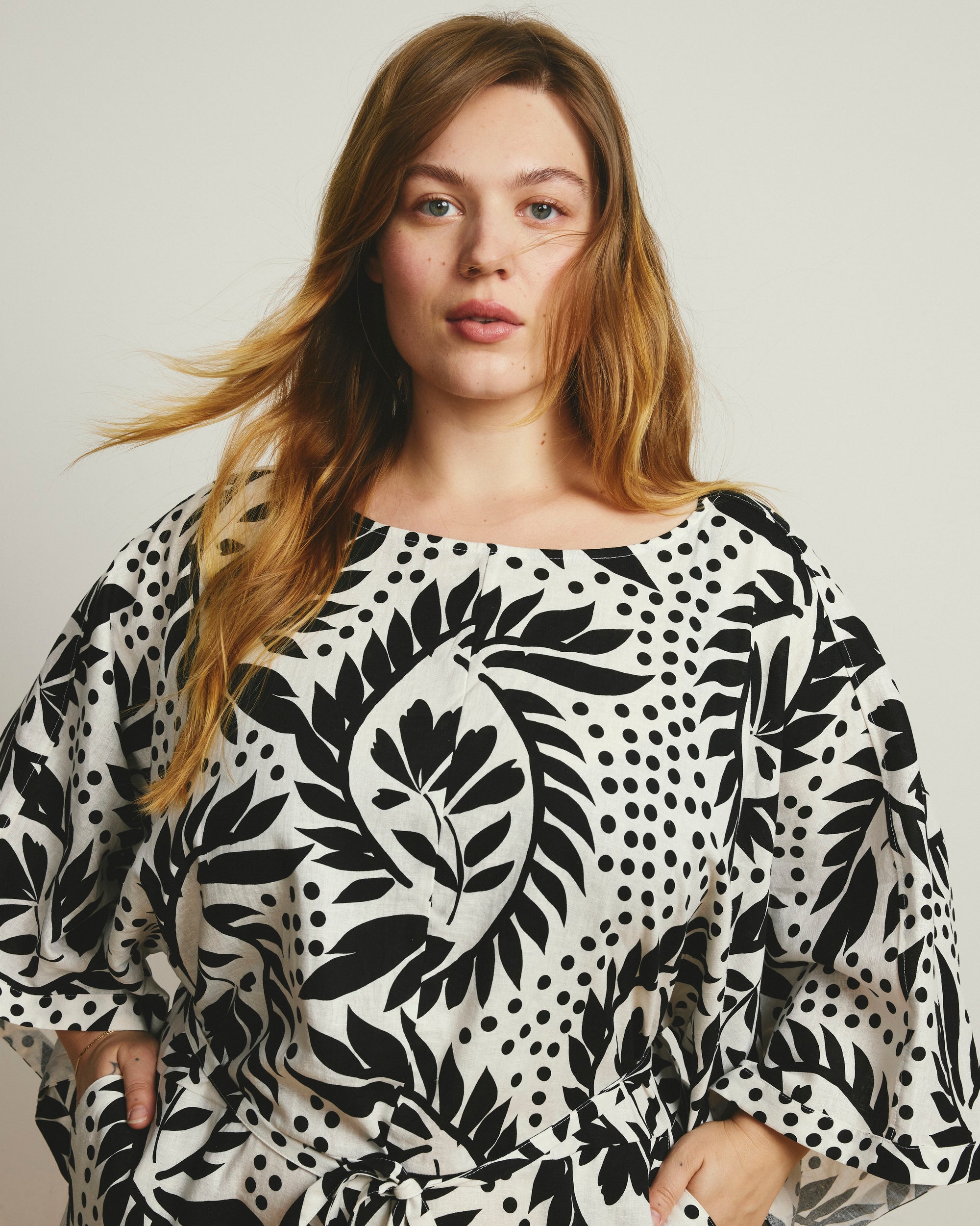 Lio Linen Dress - Vine Print | Plus Size & Straight Size Women's Fashion | Universal Standard