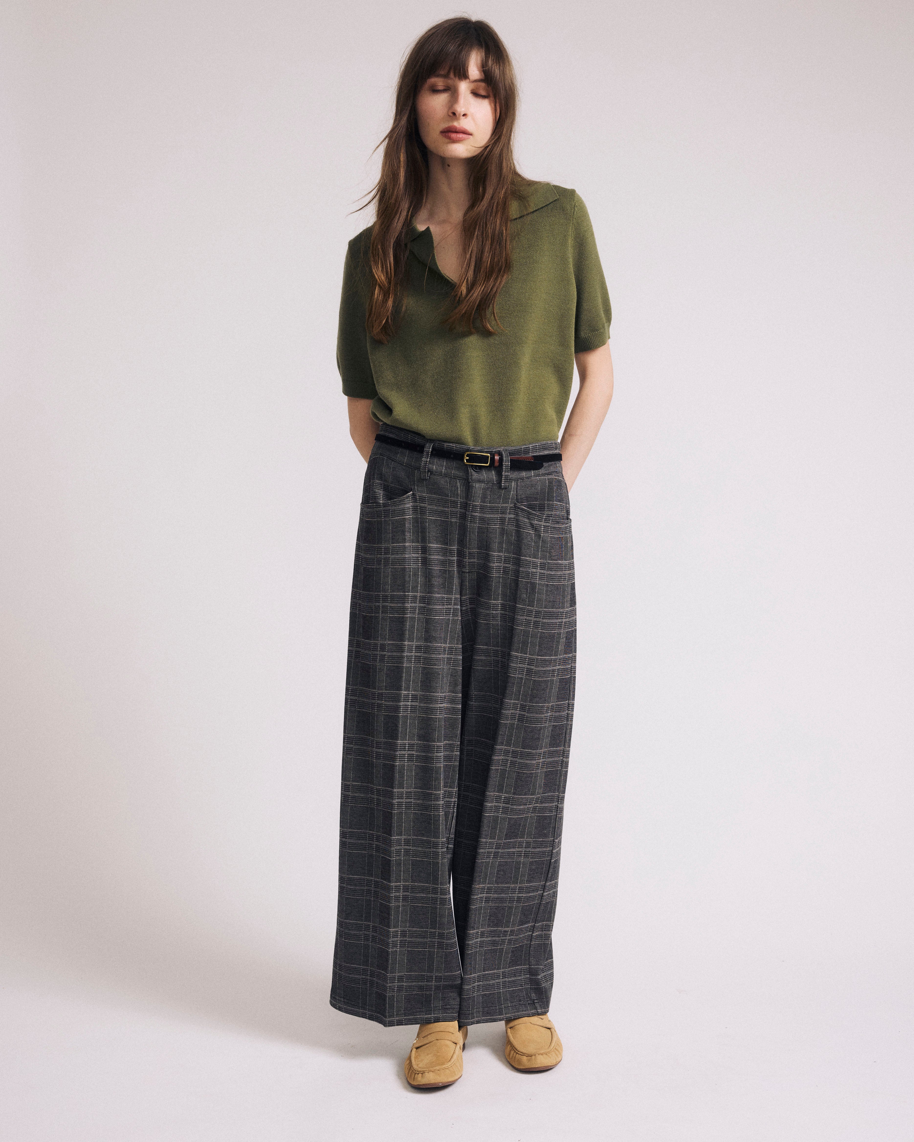 Savvy Fine Knit Short Sleeve Polo Sweater - Olive Leaf – Universal