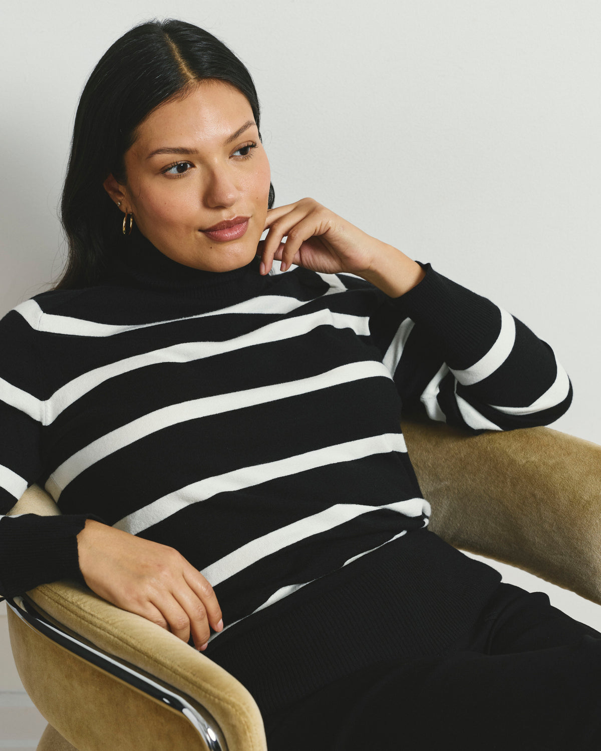 Renee Savvy Fine Knit Raglan Turtleneck - Black/White Stripes