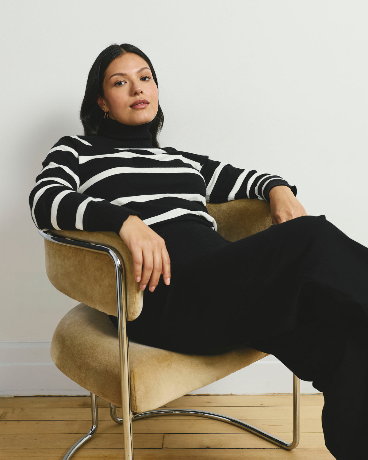 Renee Savvy Fine Knit Raglan Turtleneck - Black/White Stripes