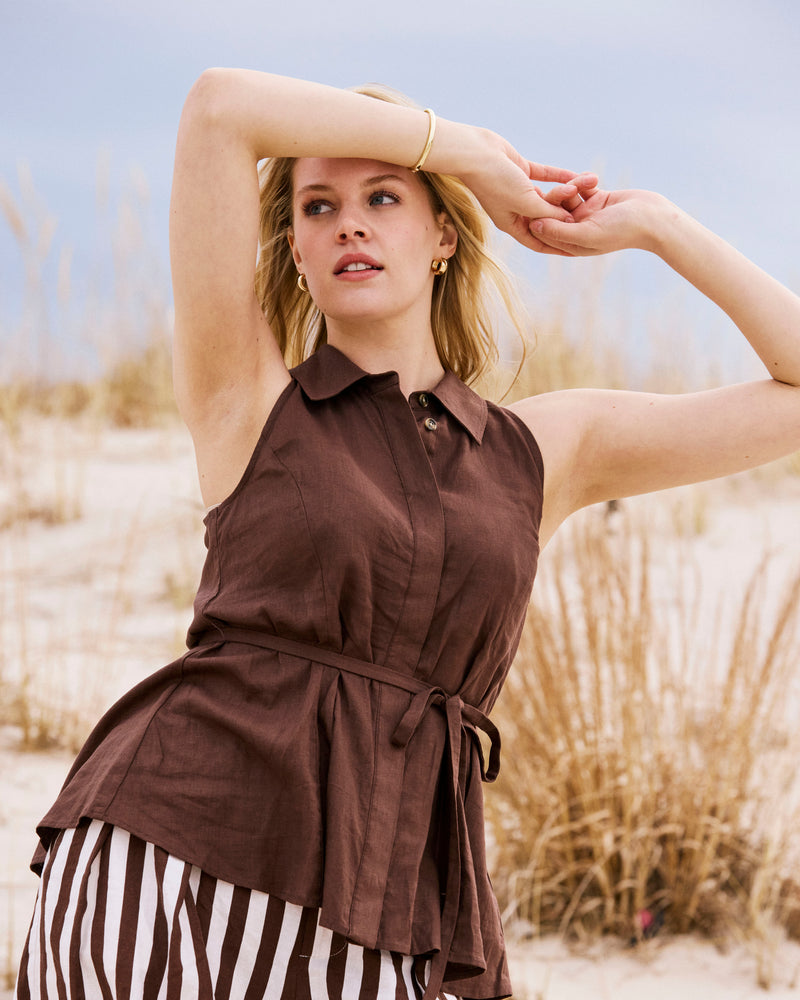 Adelaide Sleeveless Linen Shirt - Peppercorn | Plus Size & Straight Size Women's Fashion | Universal Standard