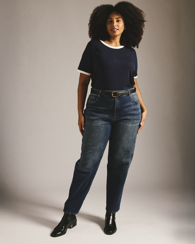 Donna High Rise Curve Straight Leg Jeans 32 Inch - Field of Dreams Indigo