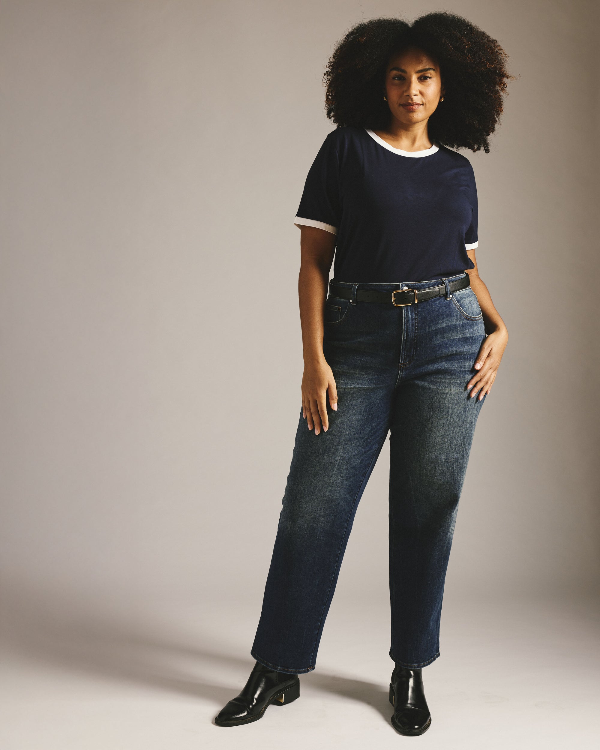 Donna High Rise Curve Straight Leg Jeans 32 Inch - Field of Dreams Indigo