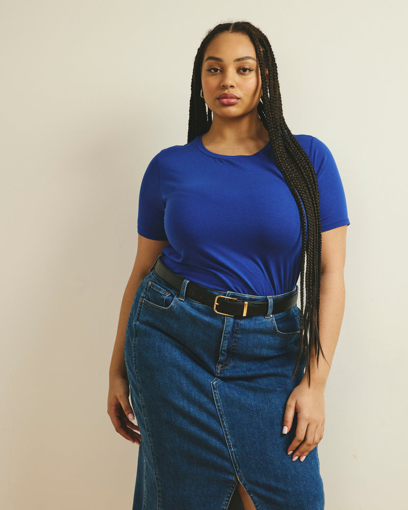 Woman wearing Tee Rex - Lapis from Universal Standard