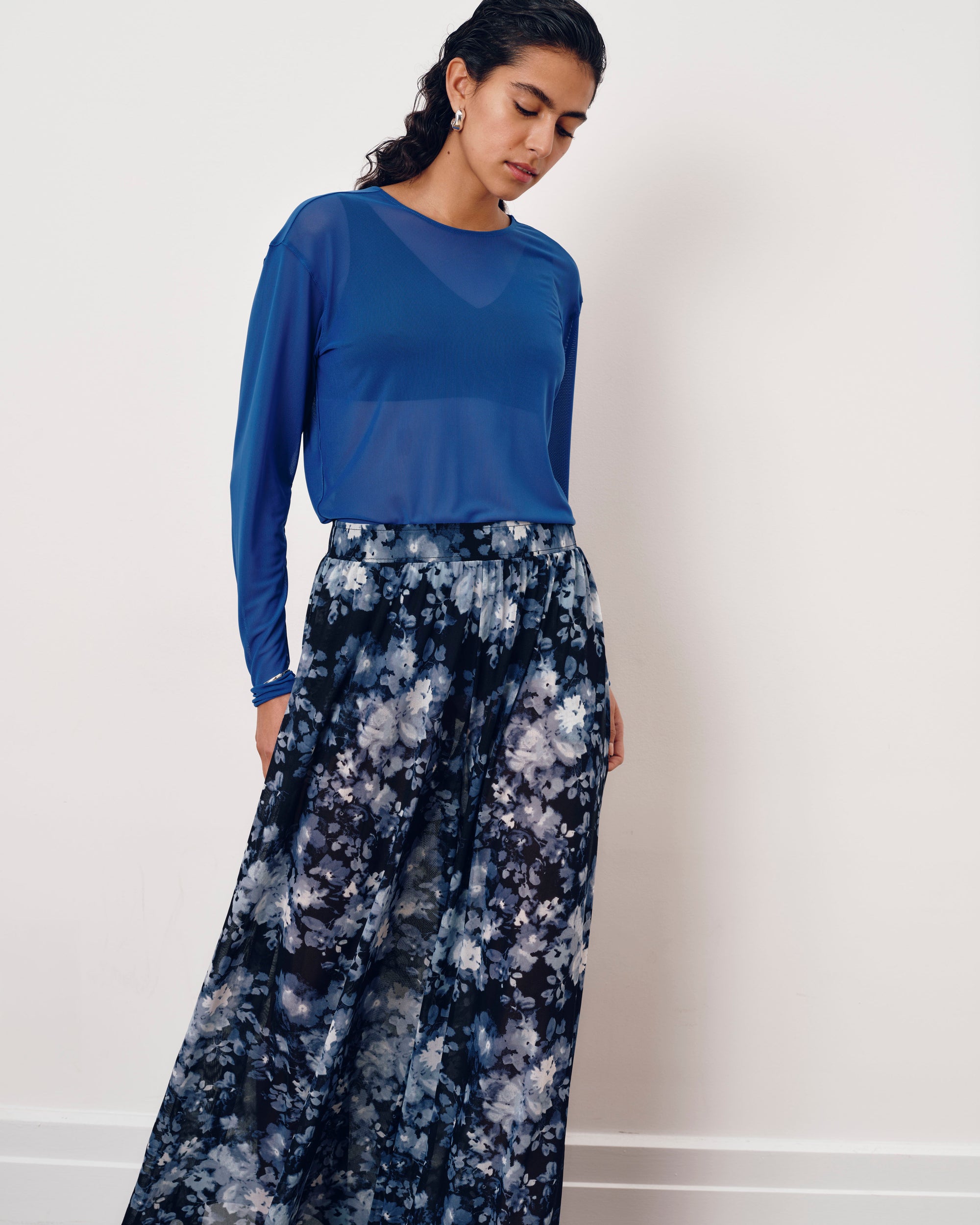Thames Mesh Pants - Tumbling Bouquet Print | Plus Size & Straight Size Women's Fashion | Universal Standard