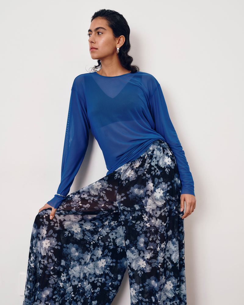 Thames Fog Top - Ultramarine | Plus Size & Straight Size Women's Fashion | Universal Standard
