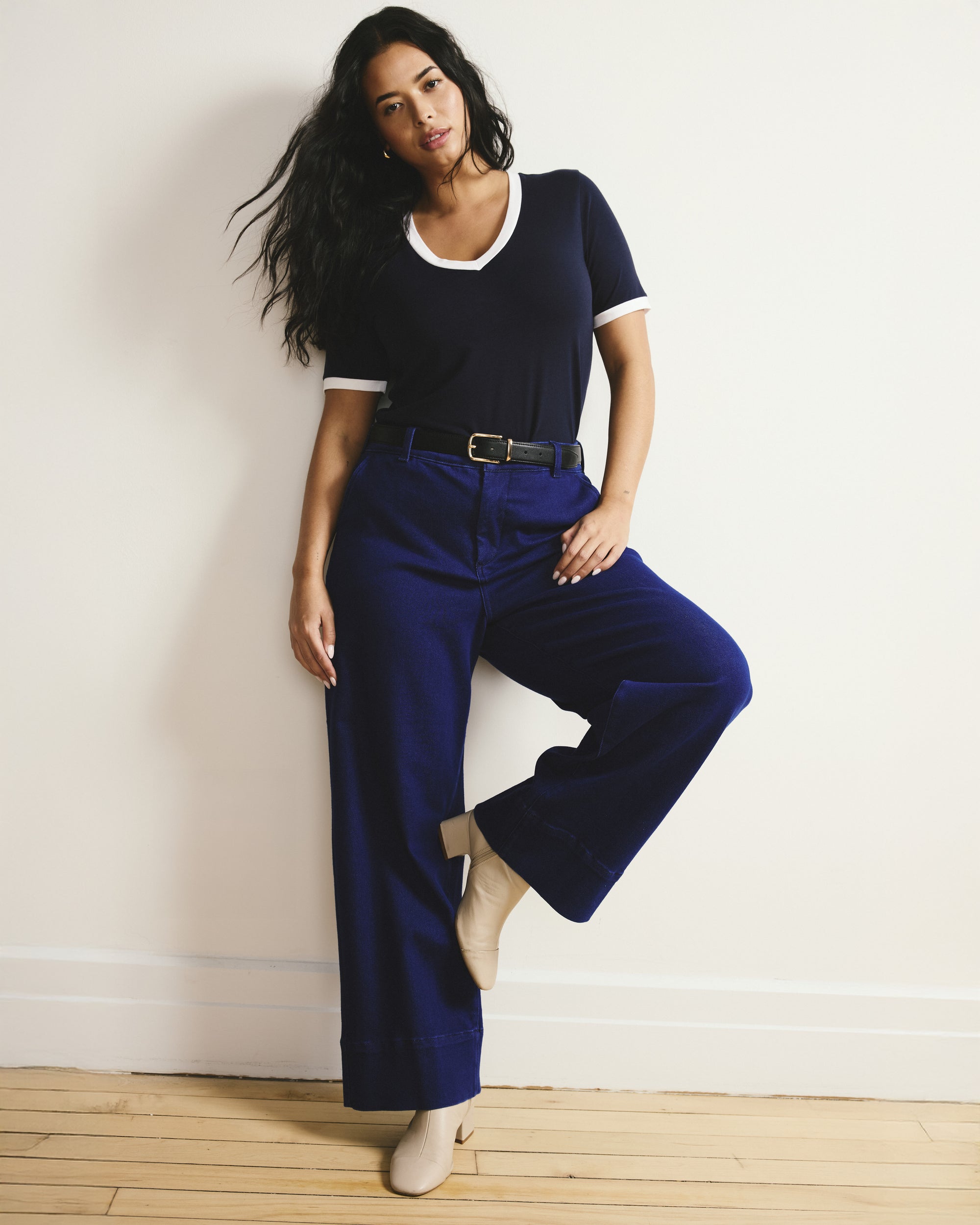 V Rex - Navy/White Trim