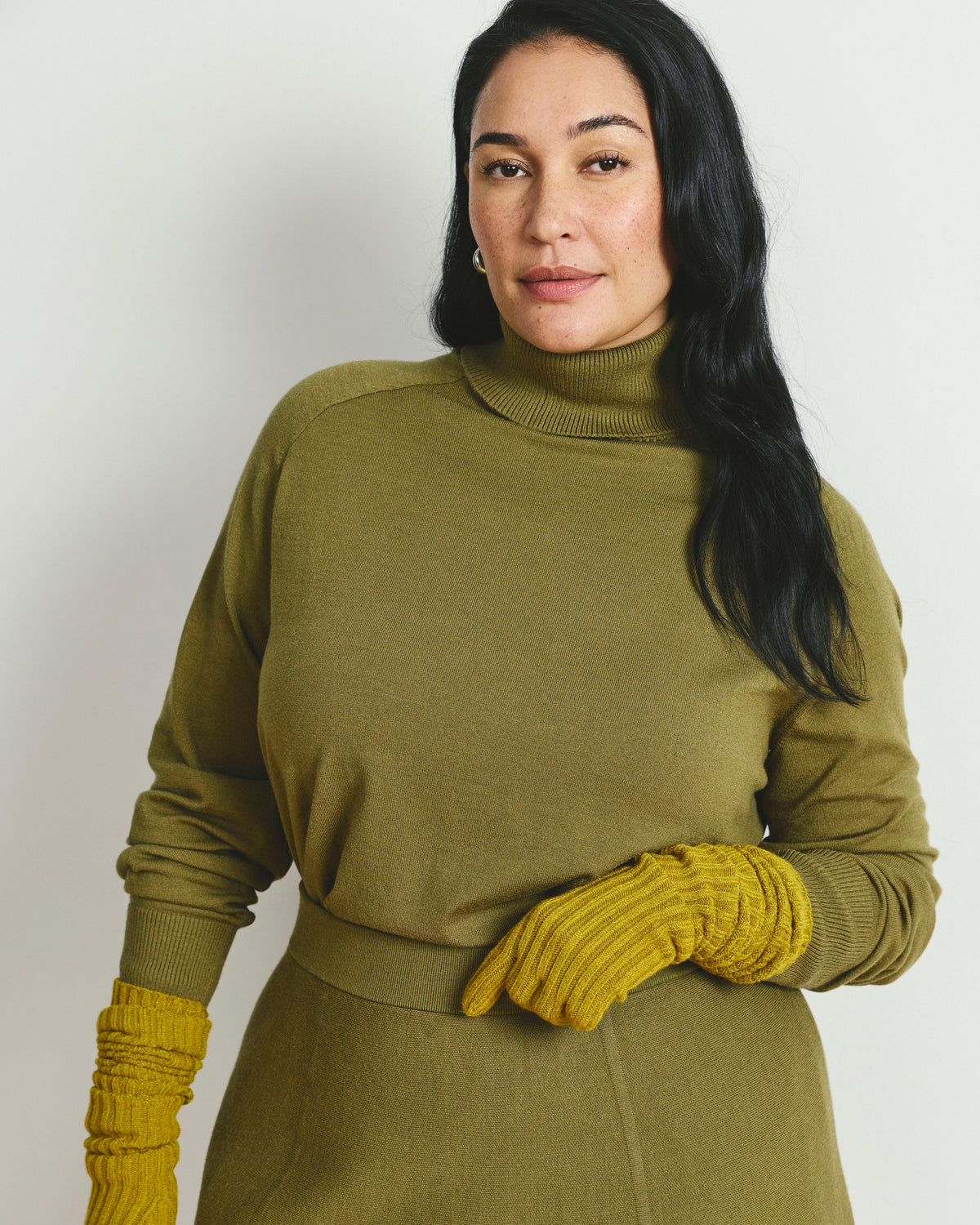 Renee Savvy Fine Knit Raglan Turtleneck - Capulet Olive
