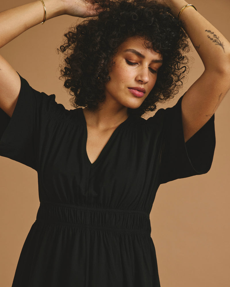 Flora Liquid Jersey Top - Black | Plus Size & Straight Size Women's Fashion | Universal Standard