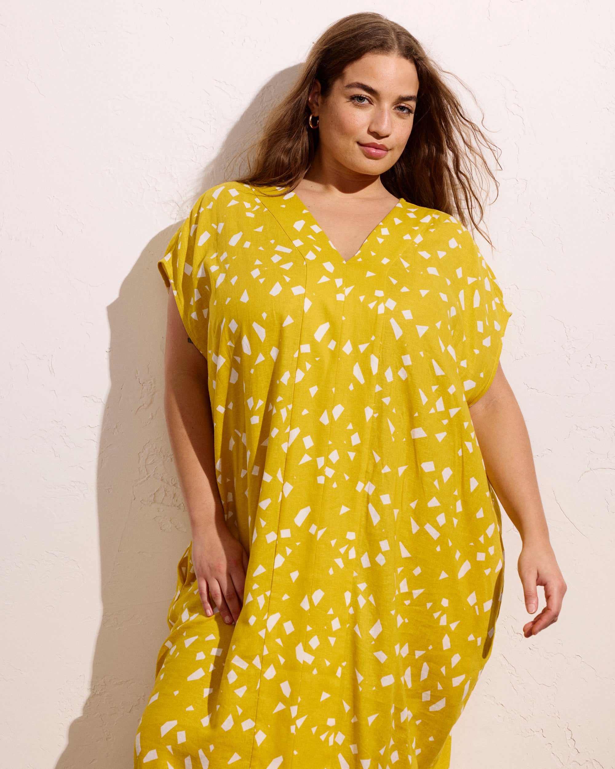 Cabana Linen Kaftan - Yellow Confetti Print | Plus Size & Straight Size Women's Fashion | Universal Standard