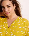 Cabana Linen Kaftan - Yellow Confetti Print | Plus Size & Straight Size Women's Fashion | Universal Standard