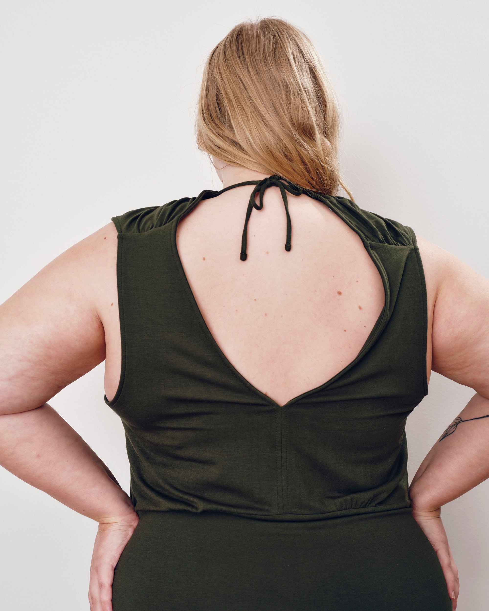 Lila Tie-Back Liquid Jersey Dress - Coratina Green | Plus Size & Straight Size Women's Fashion | Universal Standard