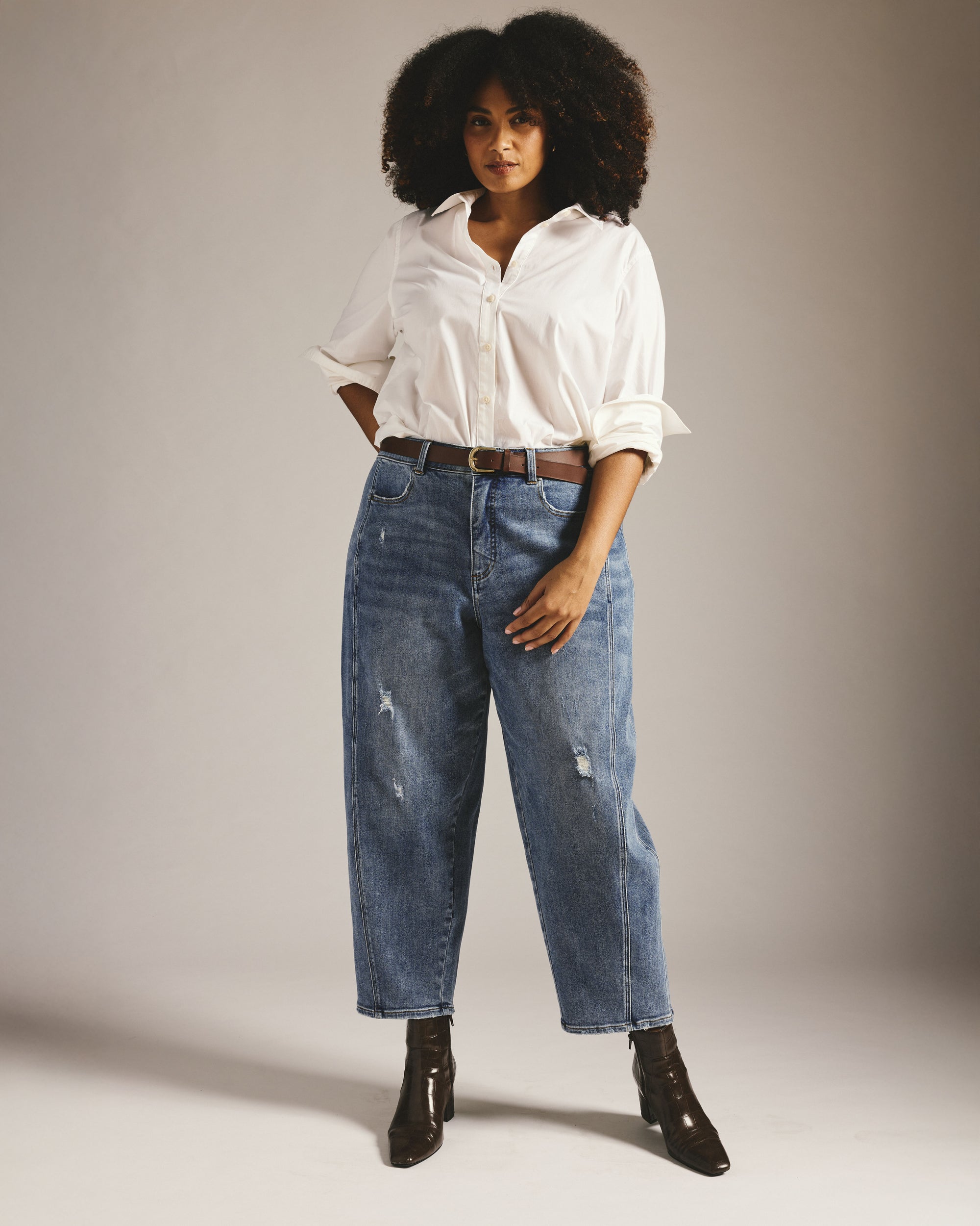 Dakota Twisted Leg Jeans - Distressed Washed Indigo