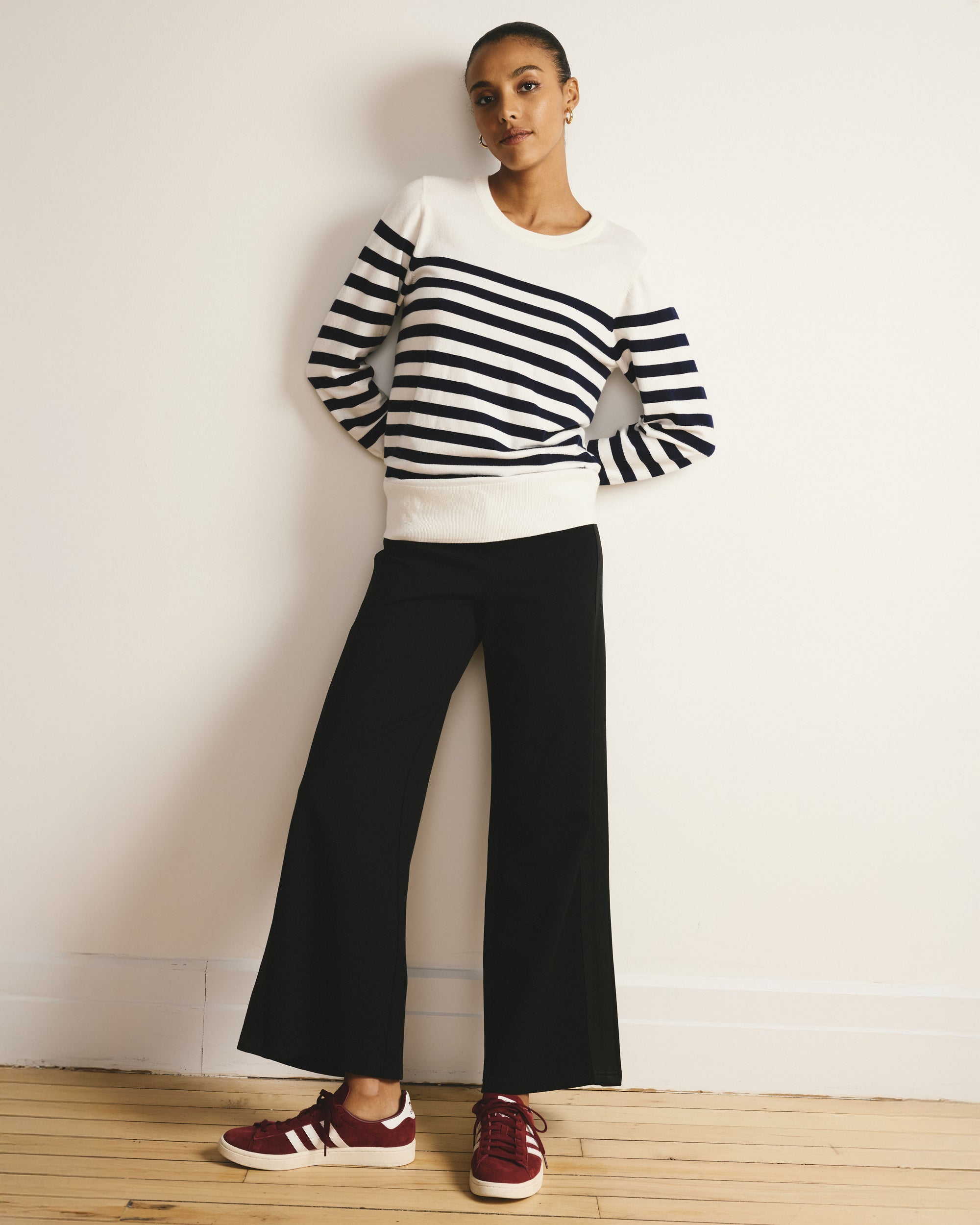 Savvy Fine Knit Crew Sweater - Cream/Navy Stripes
