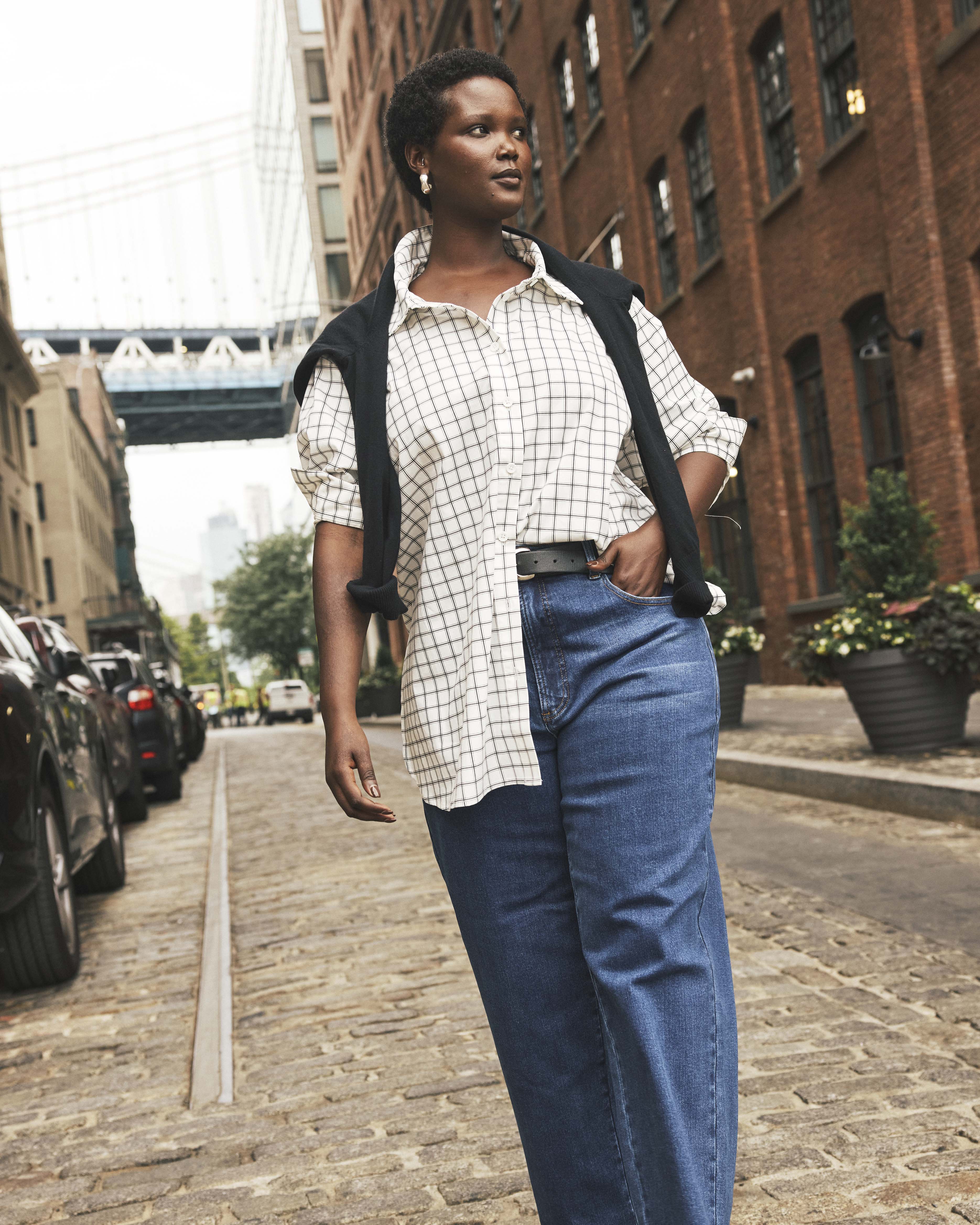 Donna High Rise Curve Straight Leg Jeans 27 Inch - Stonewash Indigo | Plus Size & Straight Size Women's Fashion | Universal Standard