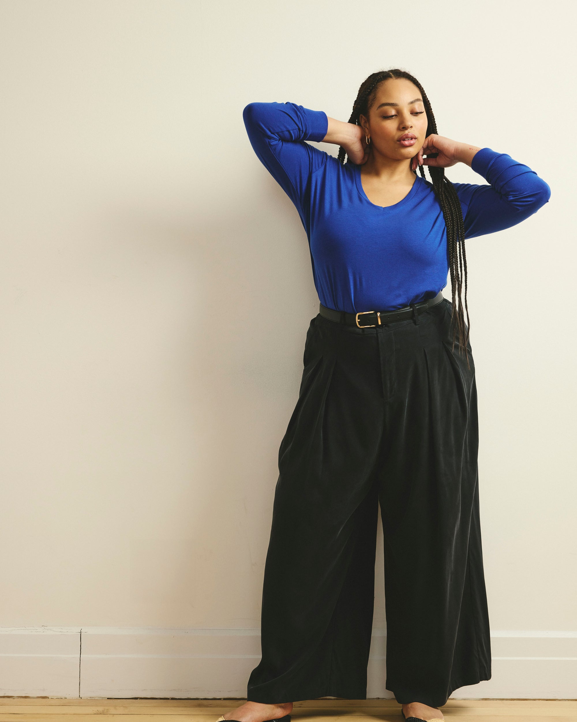 Long Sleeve V Rex - Lapis | Plus Size & Straight Size Women's Fashion | Universal Standard