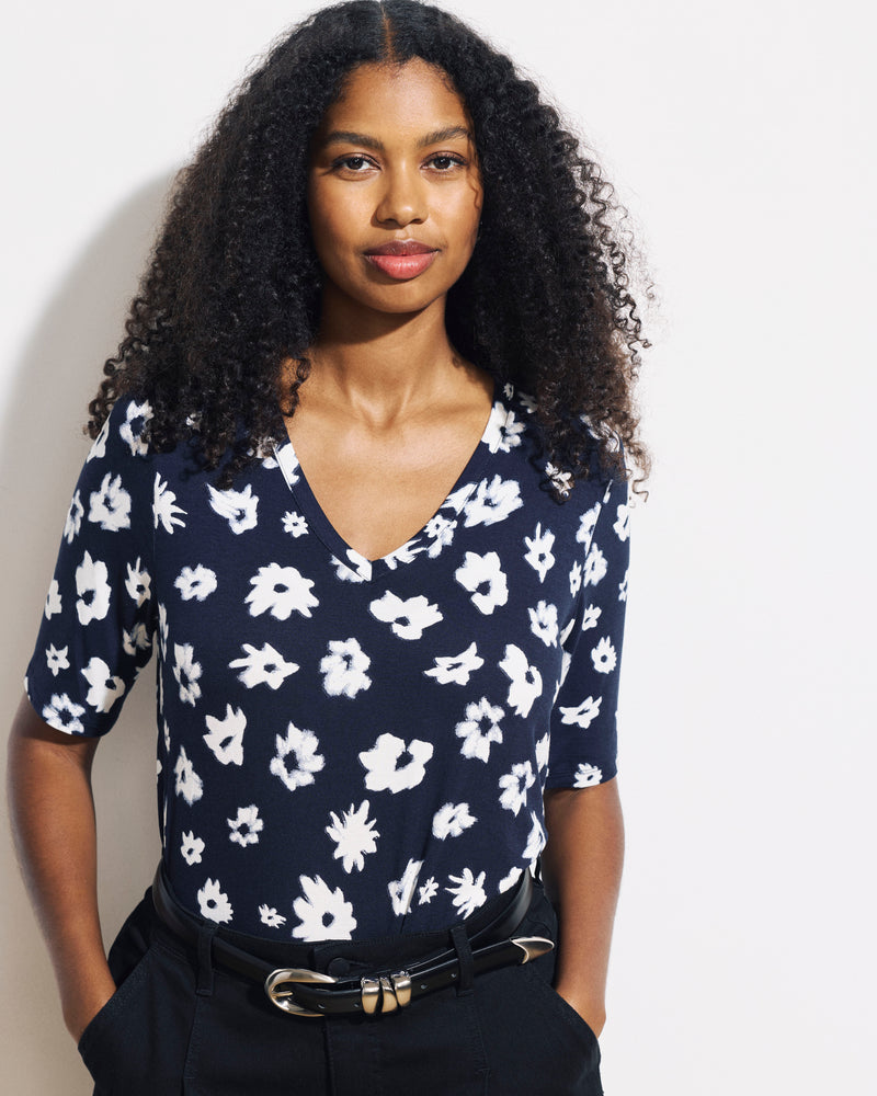 Lily Liquid Jersey V-Neck Stovepipe Tee - Mystic Blossom | Plus Size & Straight Size Women's Fashion | Universal Standard