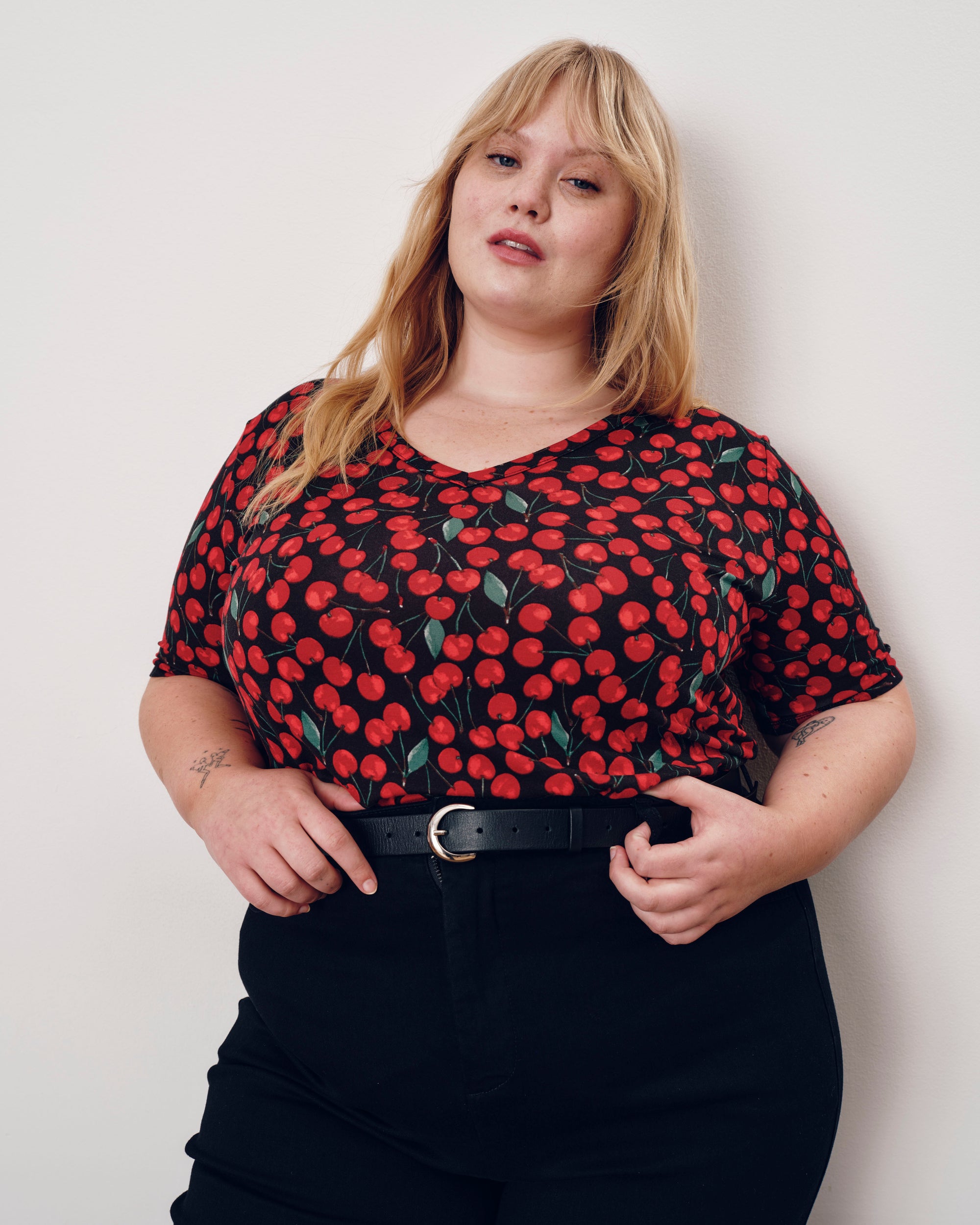 Lily Liquid Jersey V-Neck Stovepipe Tee - Very Cherry Print | Plus Size & Straight Size Women's Fashion | Universal Standard