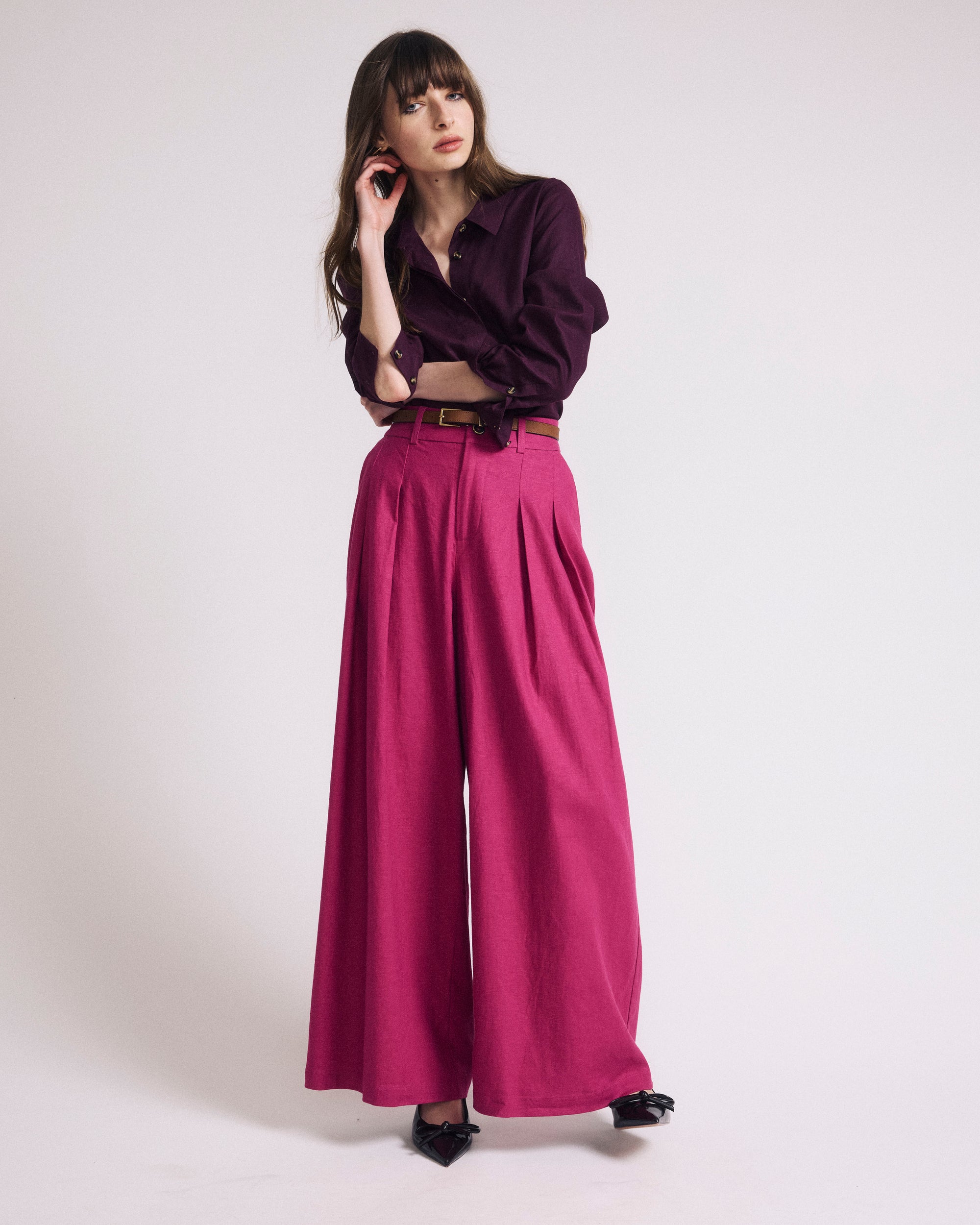 Woman wearing Palais Stretch Linen Wide Leg Pant - Hyper Pink from Universal Standard