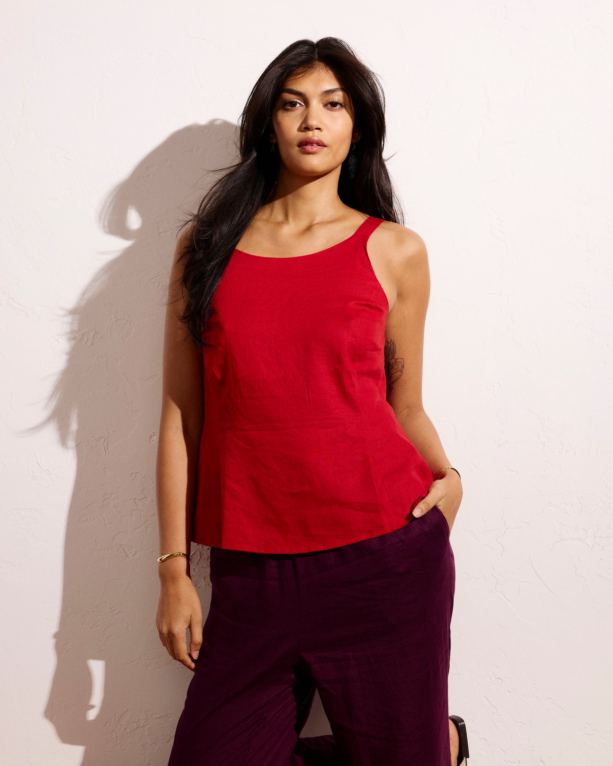 Kuki Sleeveless Linen Blend Top - Ruby Red | Plus Size & Straight Size Women's Fashion | Universal Standard