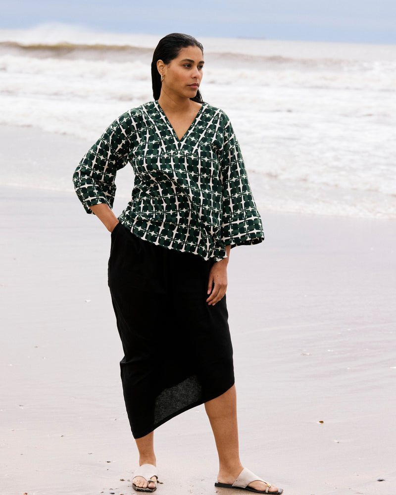 Geneva Linen Skirt - Black | Plus Size & Straight Size Women's Fashion | Universal Standard