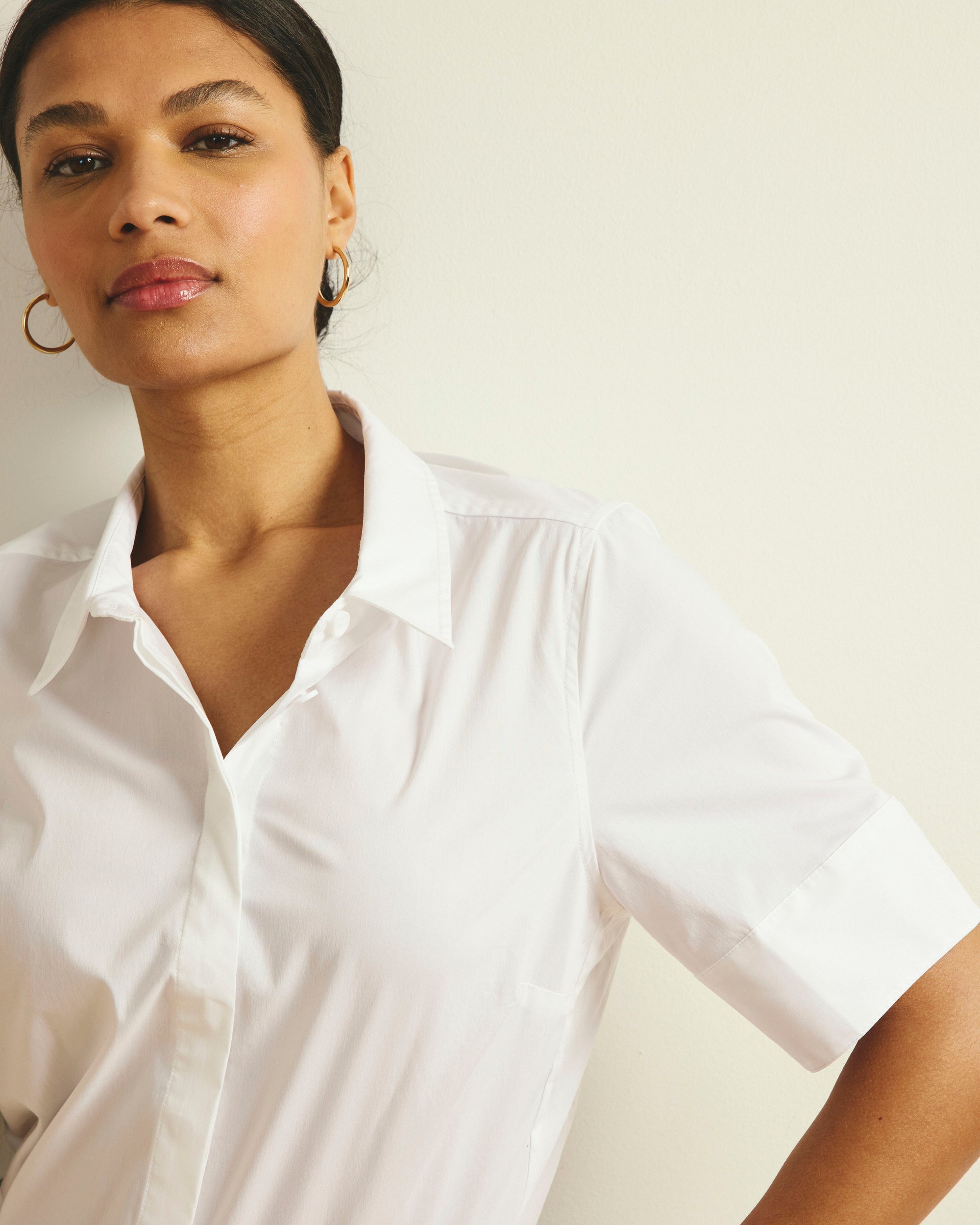Elbe Stretch Poplin Short Sleeve Shirt - White | Plus Size & Straight Size Women's Fashion | Universal Standard