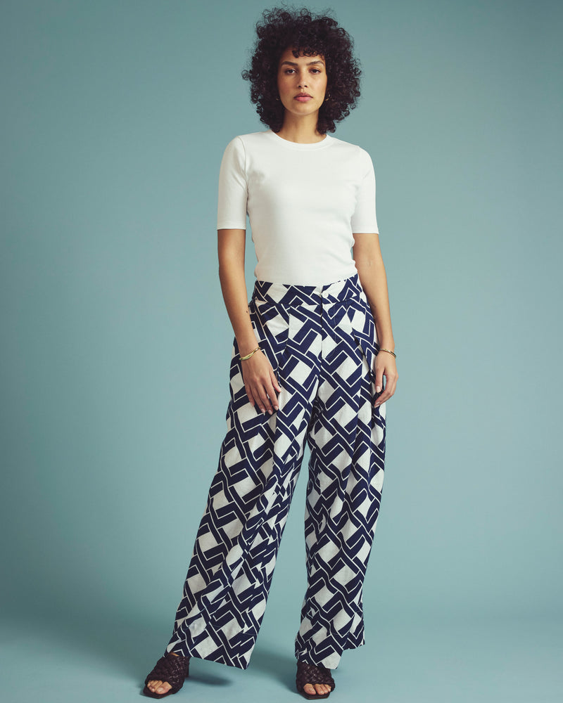 Classic Ribbed Tee - White | Plus Size & Straight Size Women's Fashion | Universal Standard