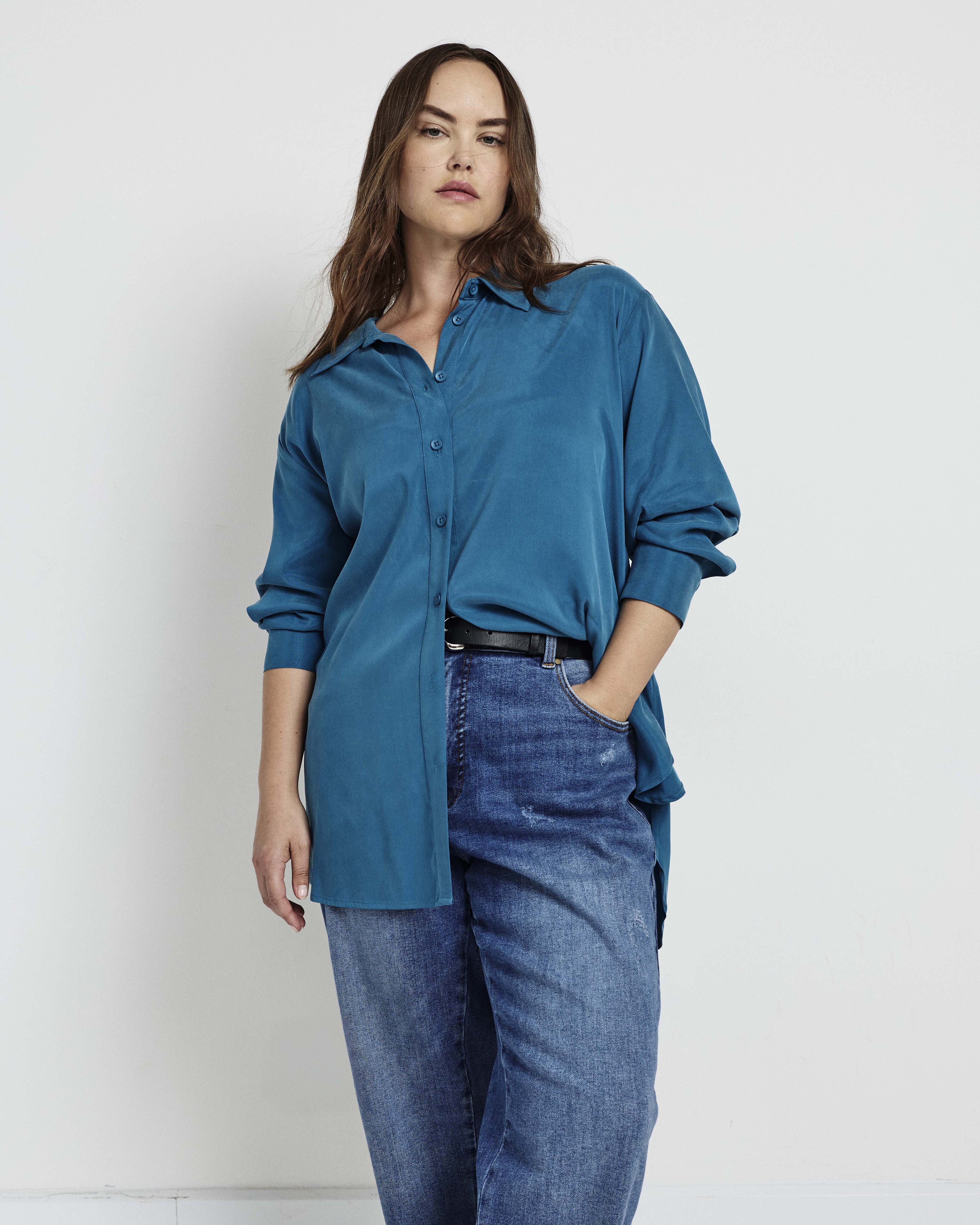 Cooling Stretch Cupro Oversized Artist Shirt - Blue Beetle | Plus Size & Straight Size Women's Fashion | Universal Standard