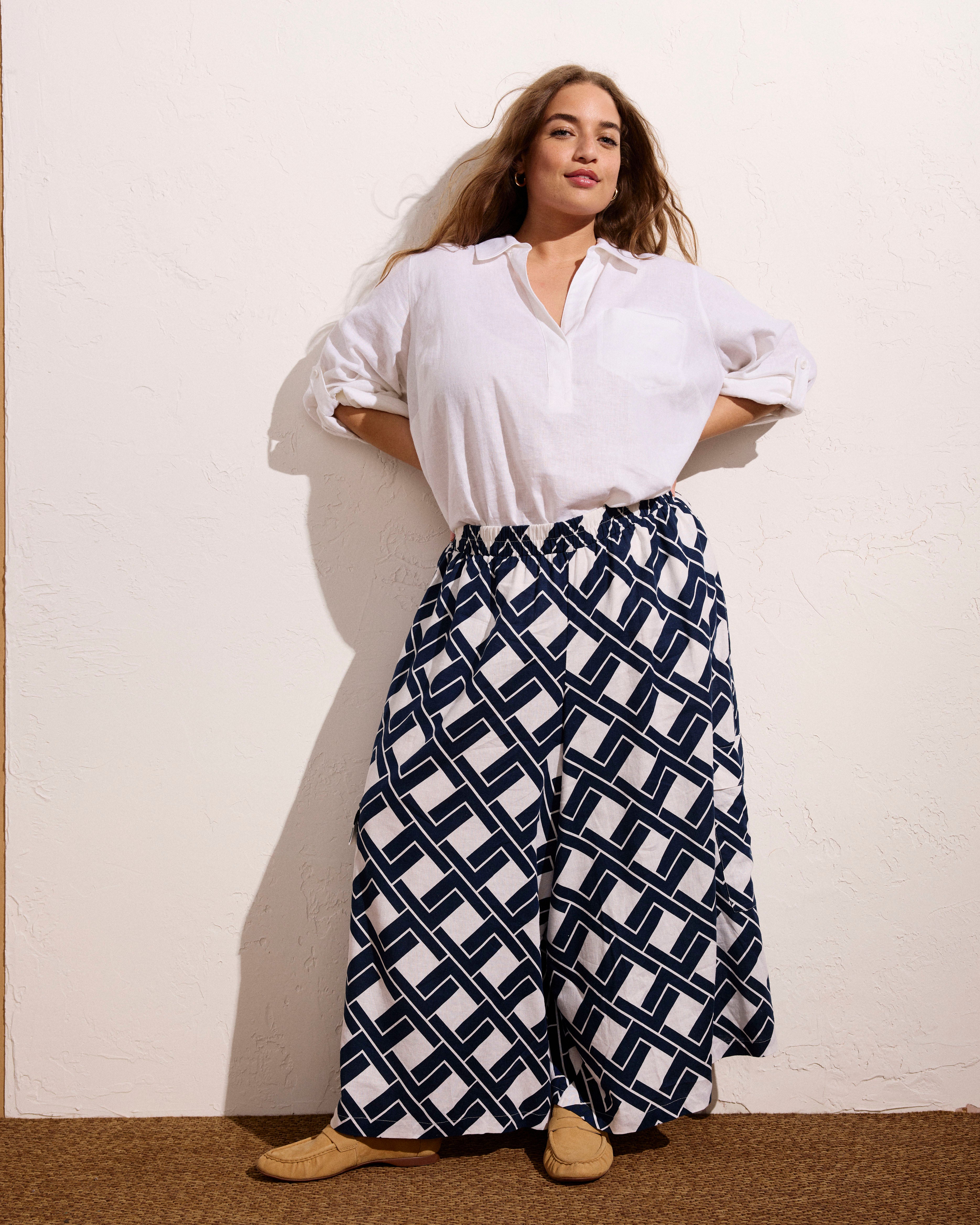 Palazzo Cargo Linen Pant - Geometrica Print | Plus Size & Straight Size Women's Fashion | Universal Standard