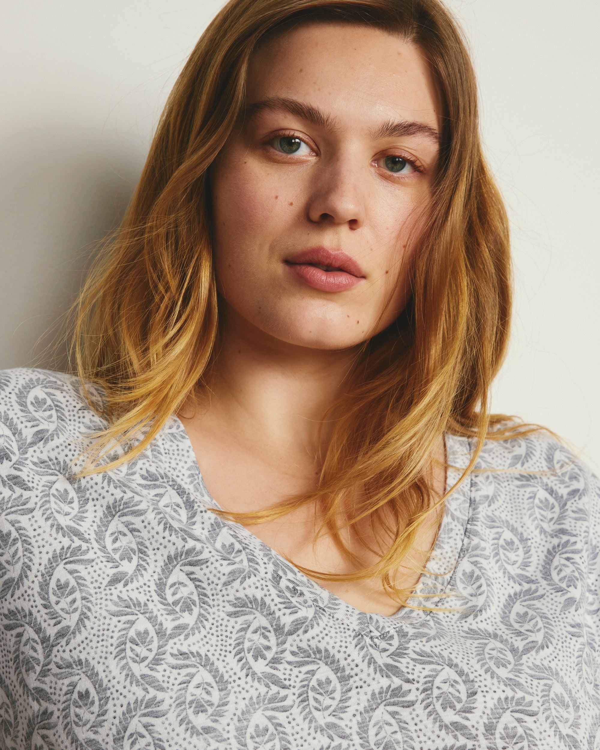 Light-As-Air V Rex - Faded Print | Plus Size & Straight Size Women's Fashion | Universal Standard