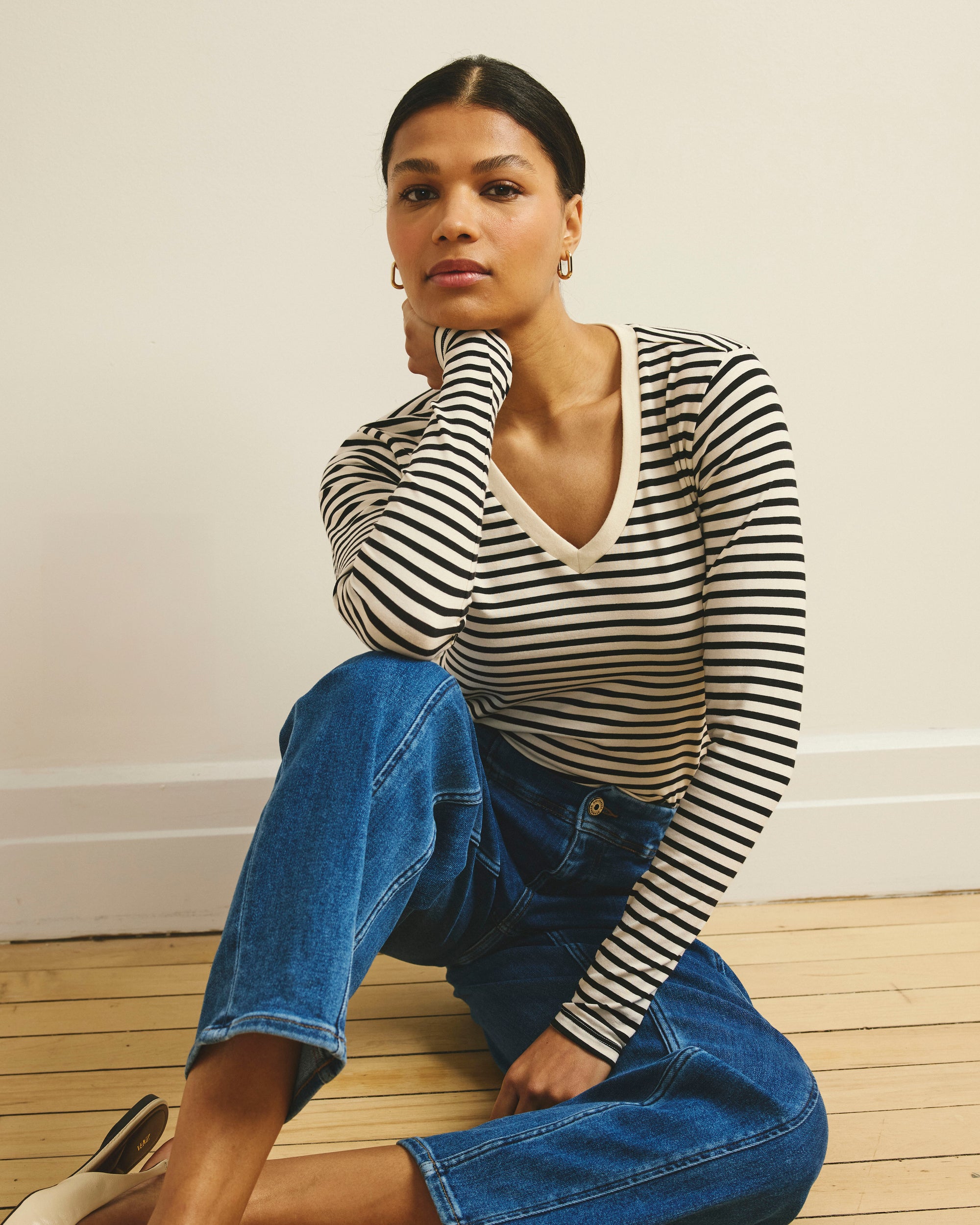 Long Sleeve V Rex - Ecru/Black Stripe | Plus Size & Straight Size Women's Fashion | Universal Standard