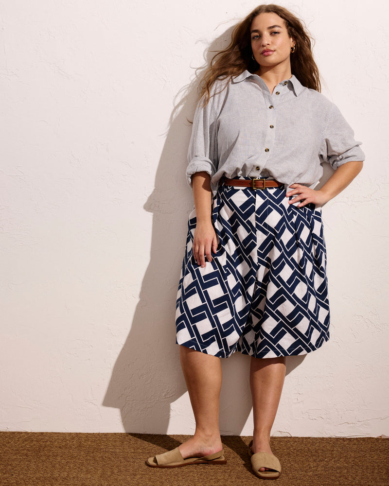 Woman wearing Seaport Tailored Linen Short - Geometrica Print from Universal Standard