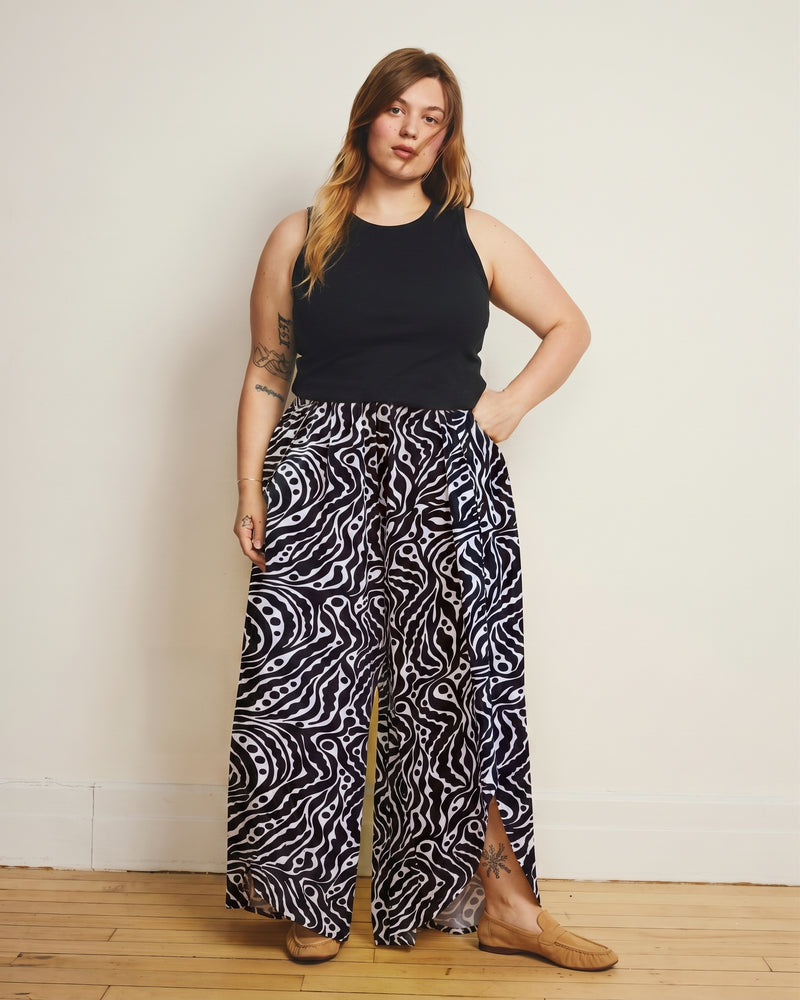 Rey Divine Jersey Pull-On Pants - Black Bosco Print