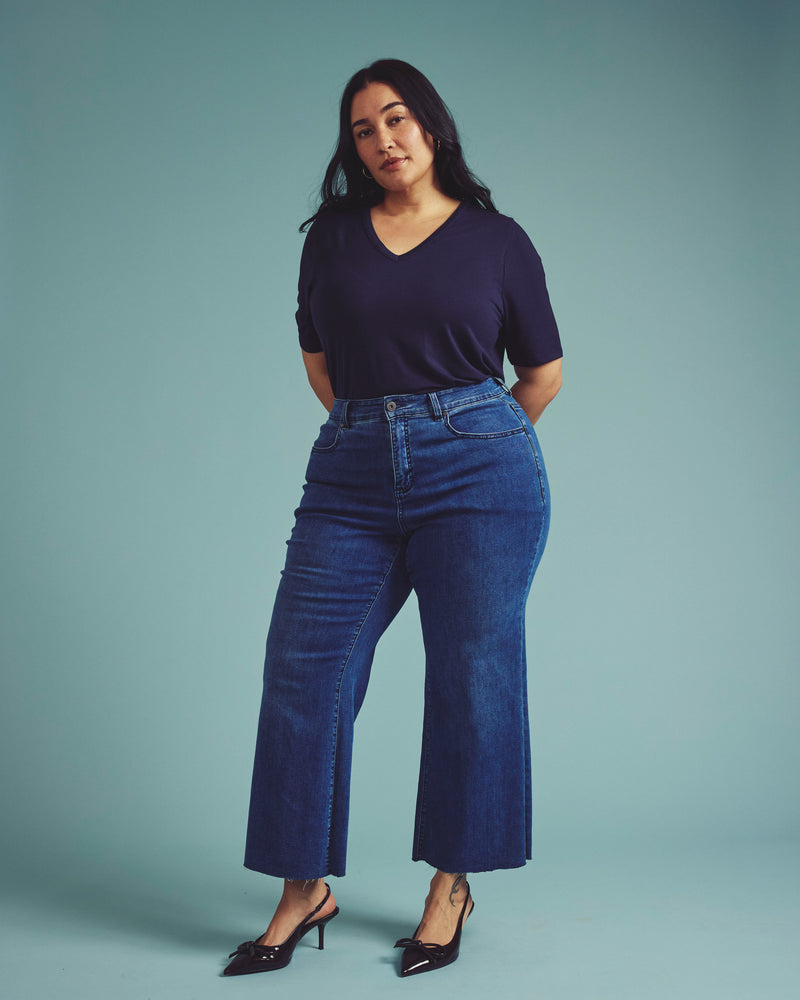 Lily Liquid Jersey V-Neck Stovepipe Tee - Midnight | Plus Size & Straight Size Women's Fashion | Universal Standard