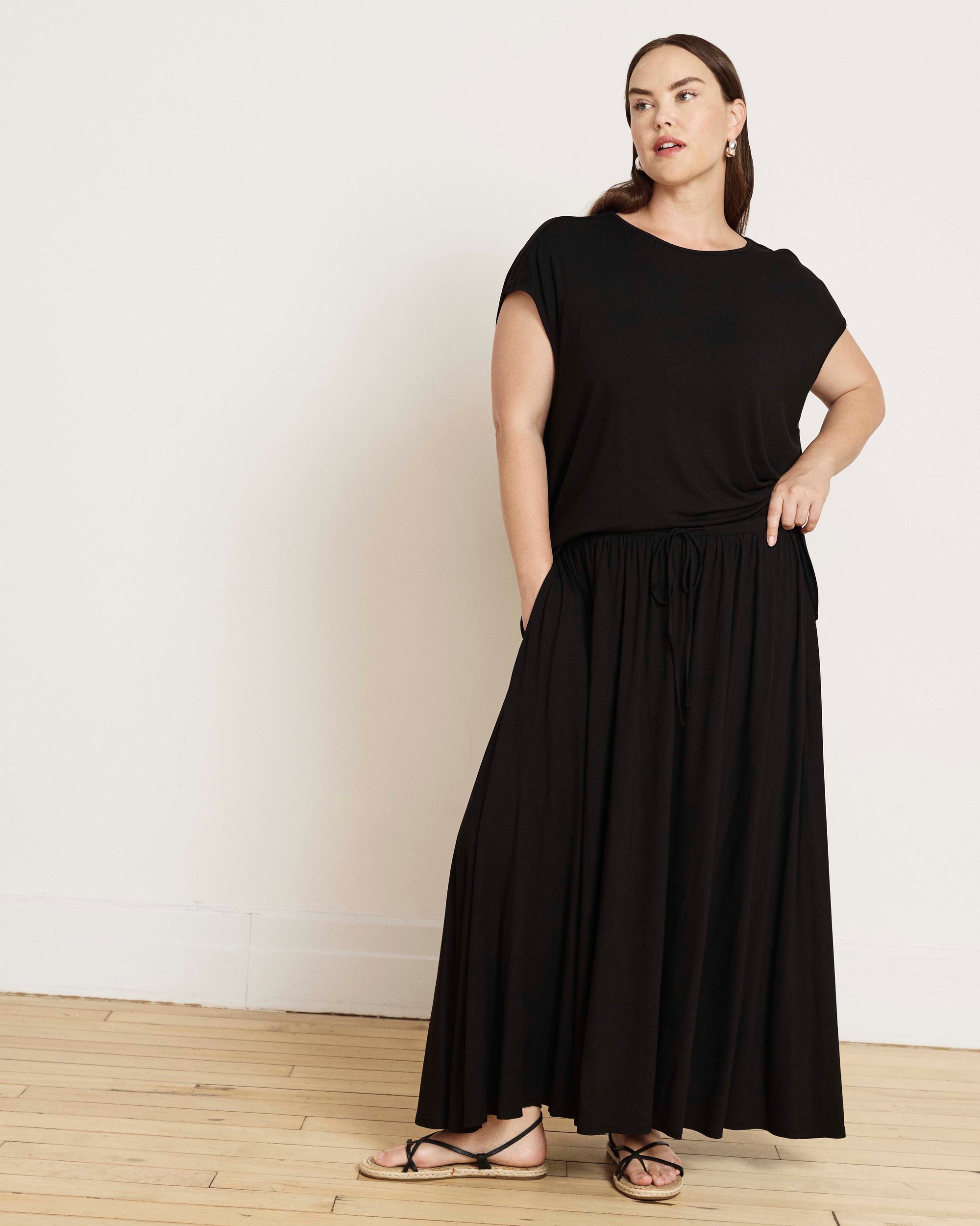 Tessa Liquid Jersey Skirt - Black | Plus Size & Straight Size Women's Fashion | Universal Standard