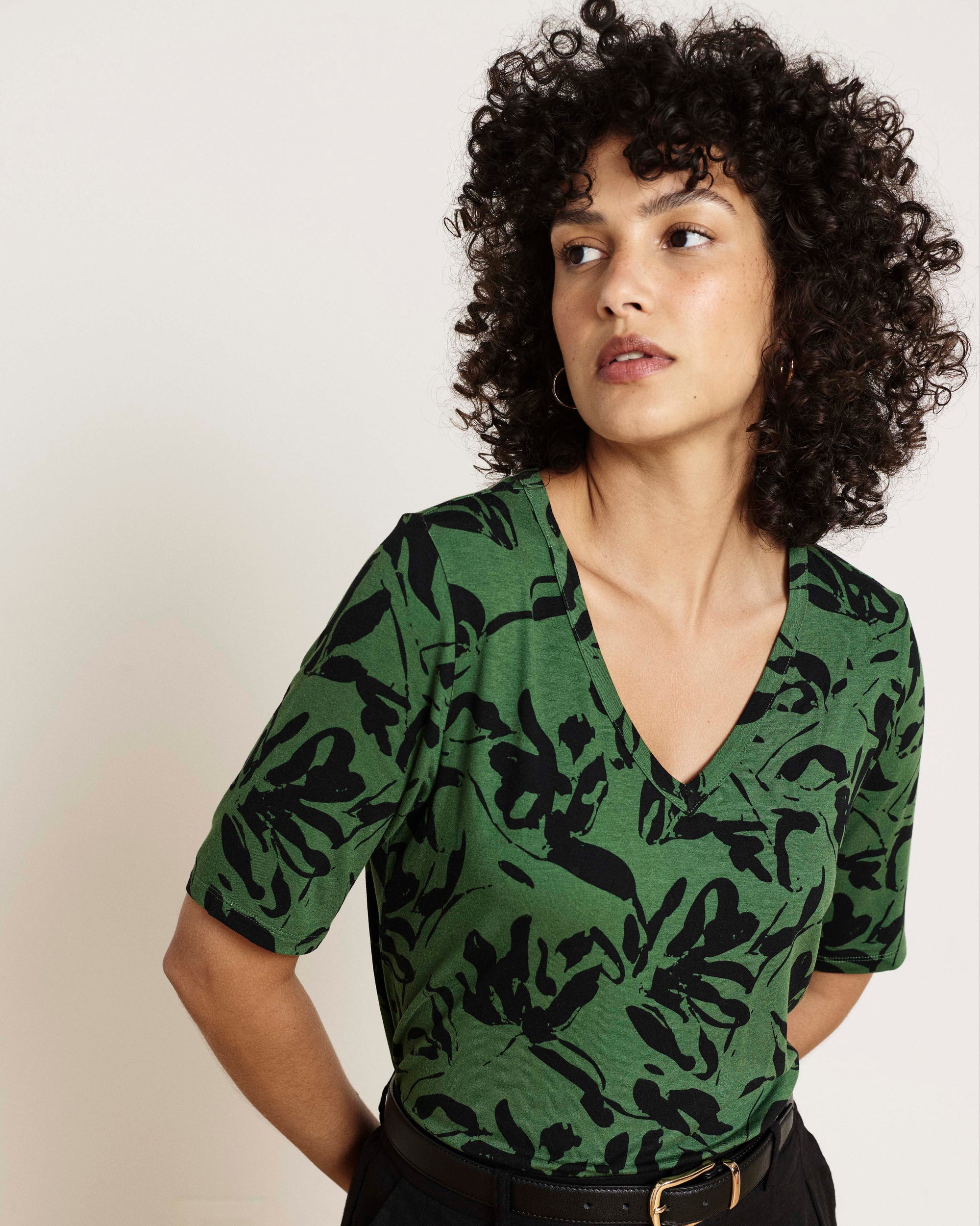 Lily Liquid Jersey V-Neck Stovepipe Tee - Green Sgrafitto Print | Plus Size & Straight Size Women's Fashion | Universal Standard
